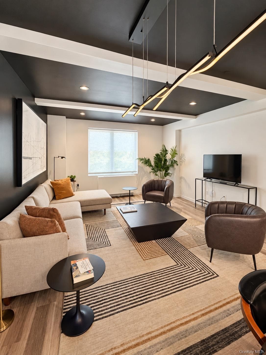 533 E 12th Street Unit: 5B thumbnail 24