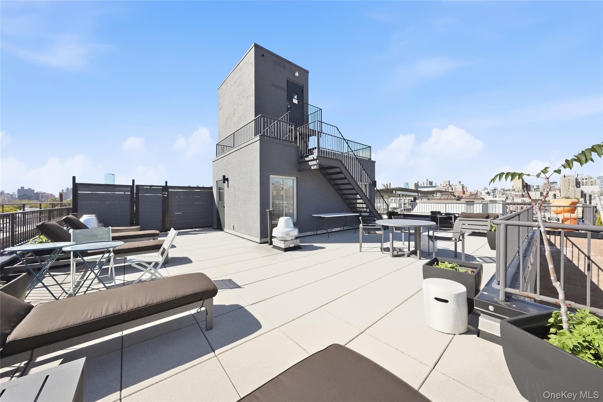 533 E 12th Street Unit: 5B thumbnail 30