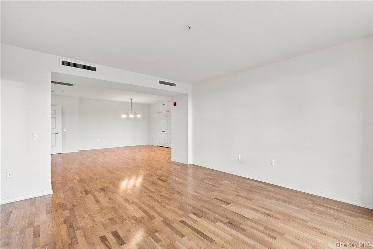 100 Harbor View Drive Unit: 651 thumbnail 6