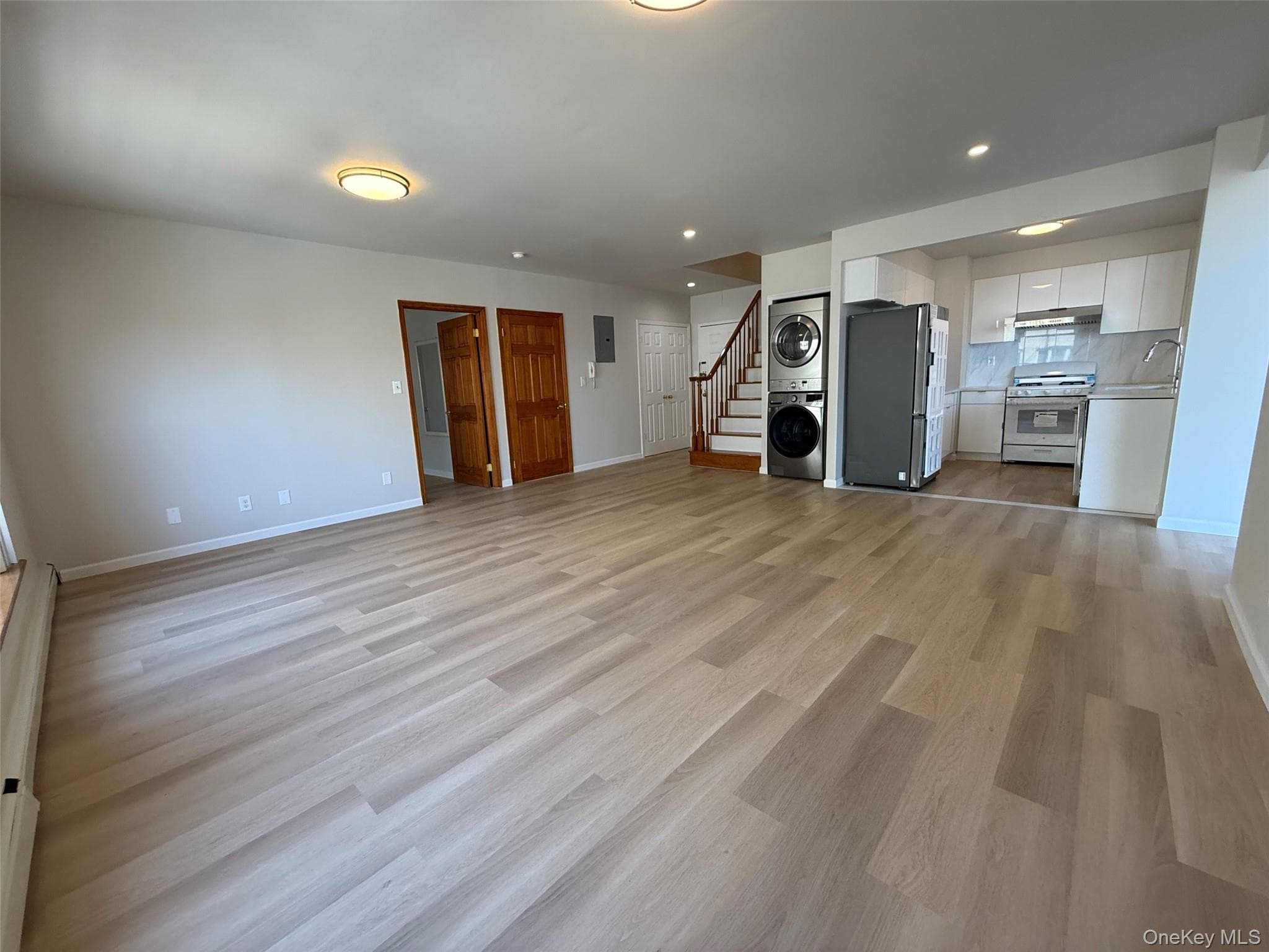 4231 Colden Street Unit: F7A thumbnail 6
