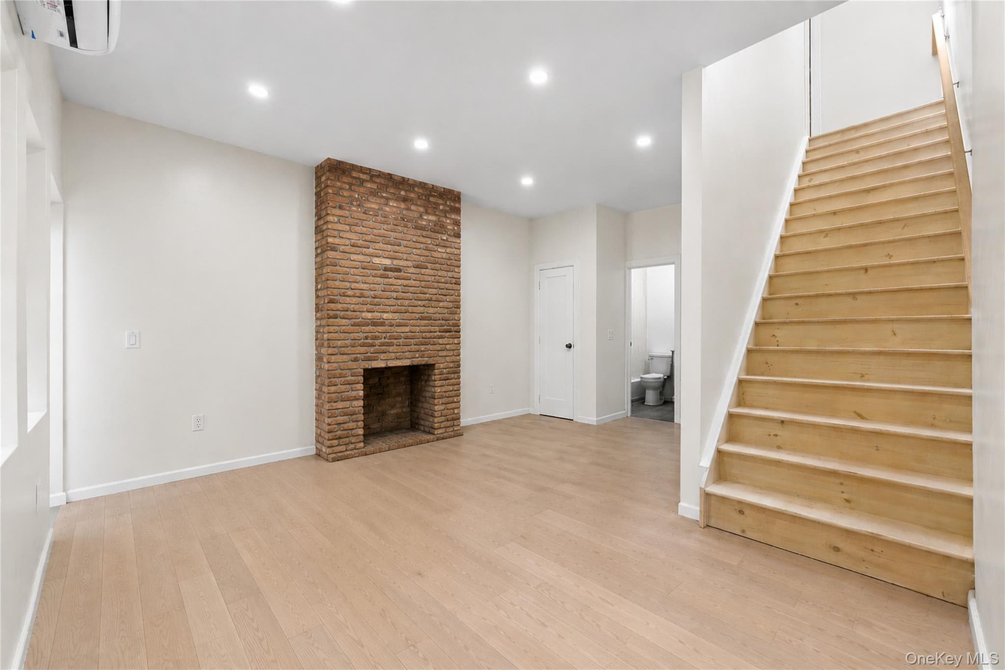 83A Cooper Street thumbnail 9