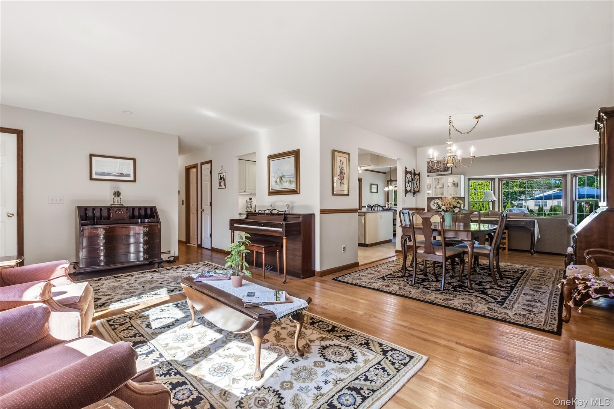 1035 Theresa Drive thumbnail 5