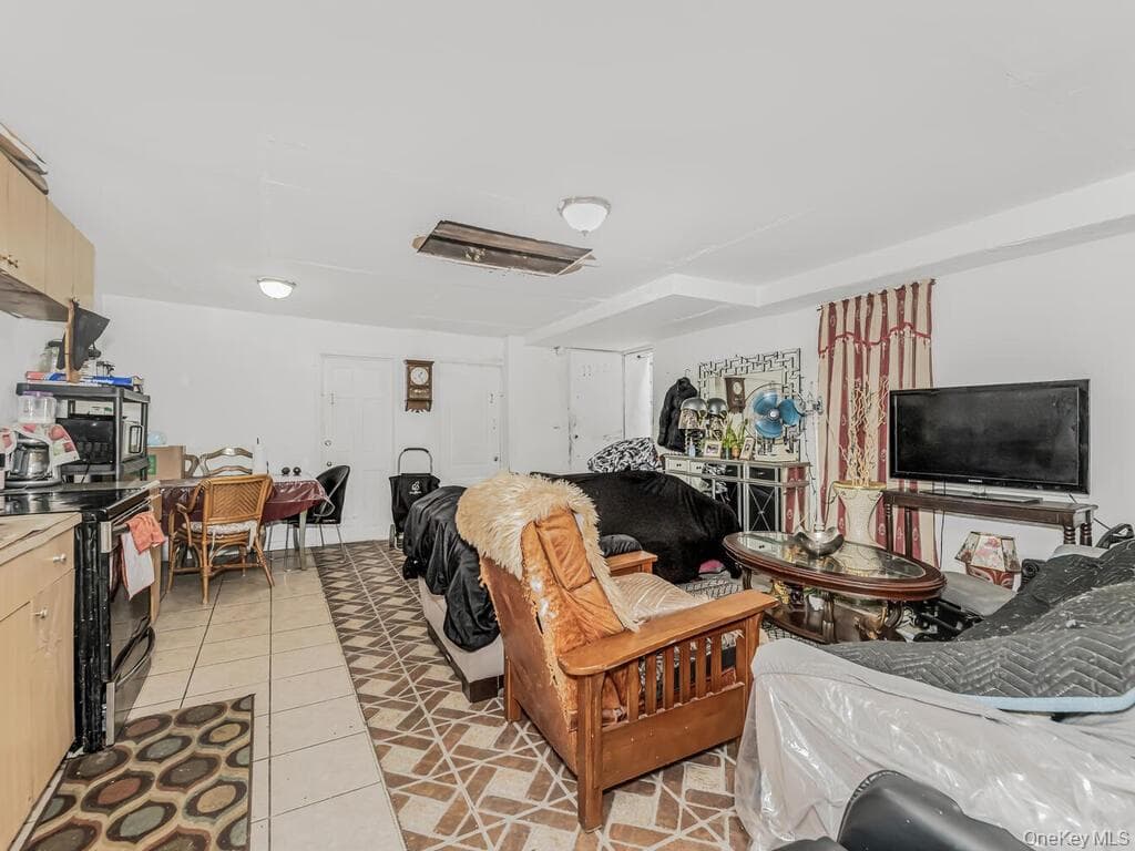 1122 Anderson Avenue thumbnail 20