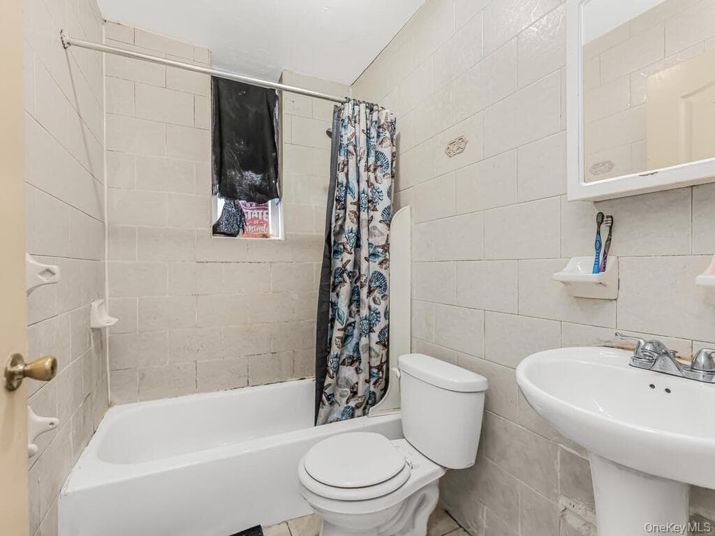 1122 Anderson Avenue thumbnail 16