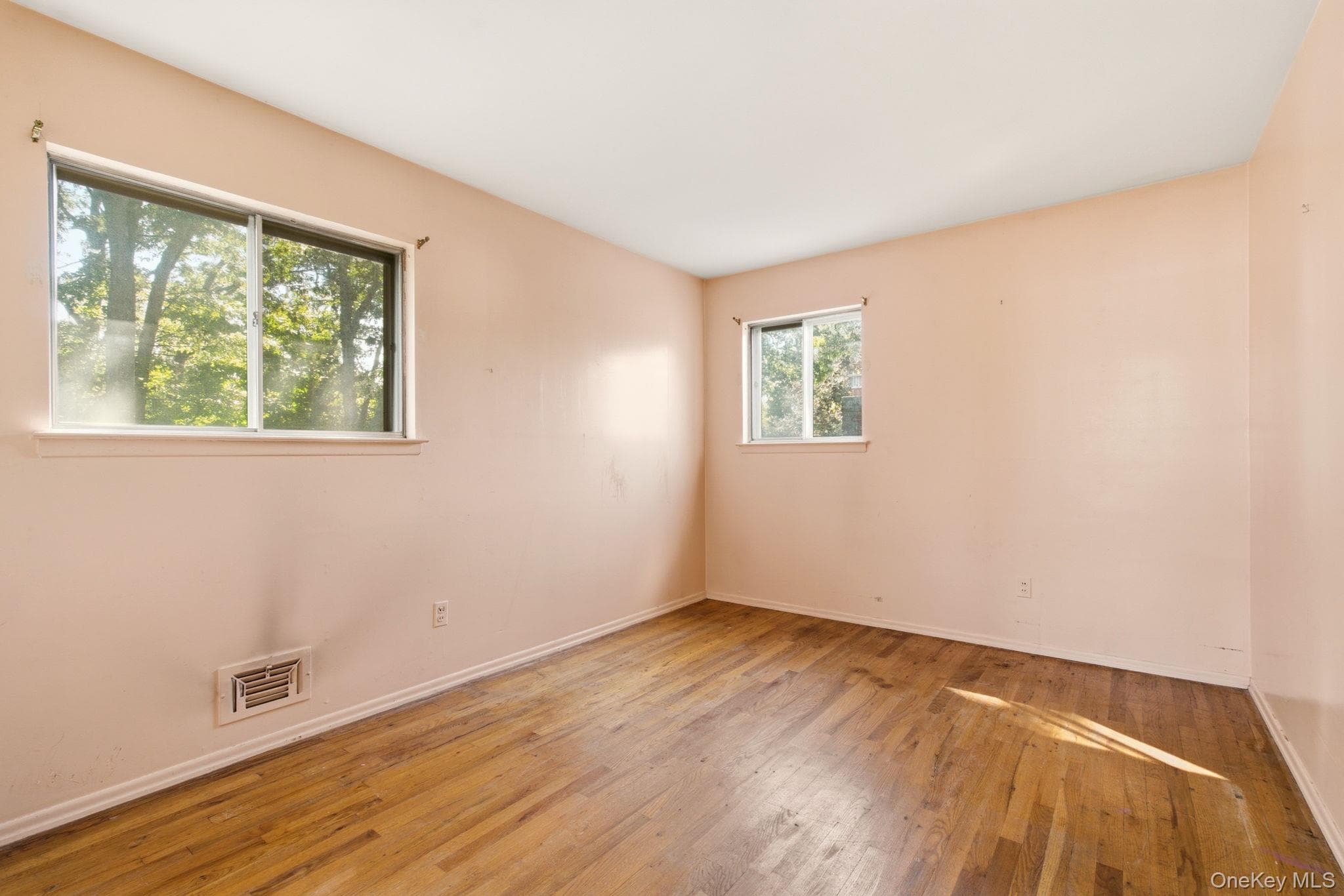 63 Lauren Avenue thumbnail 26