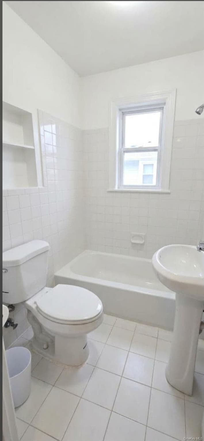 873 E 216th Street thumbnail 20