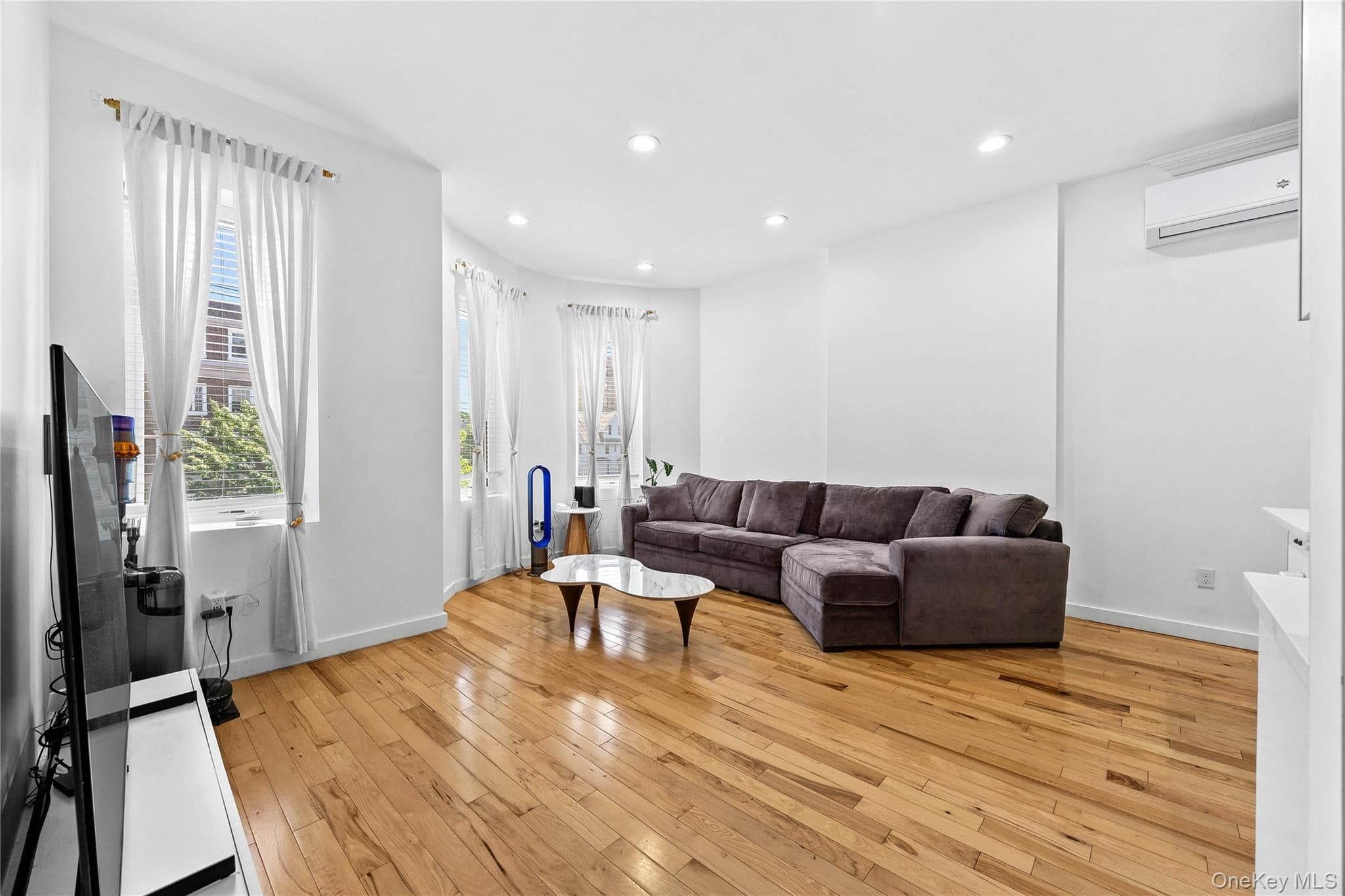 203 E Prospect Avenue thumbnail 6