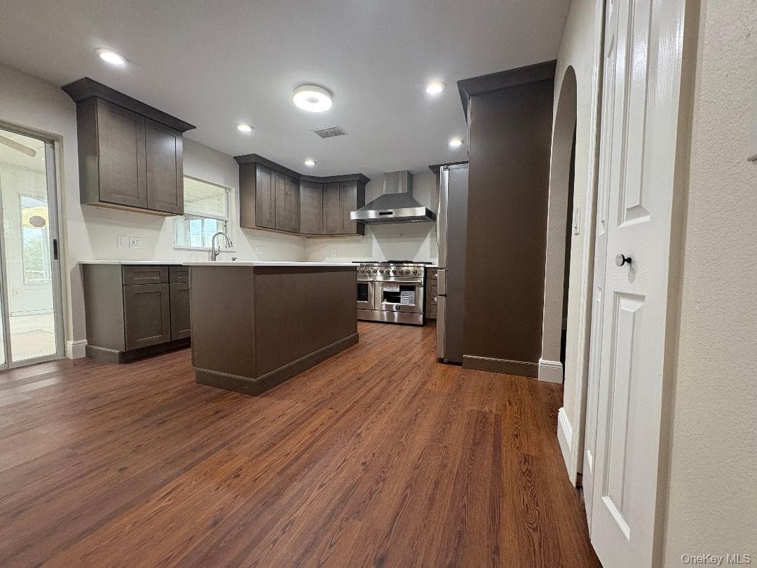 16122 Denham Court thumbnail 8