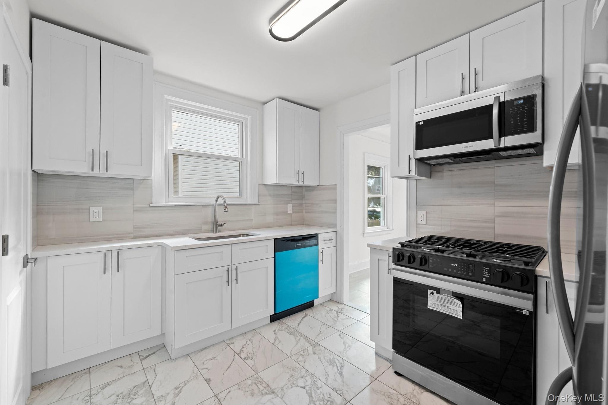 2 Fordham Place Pl thumbnail 5