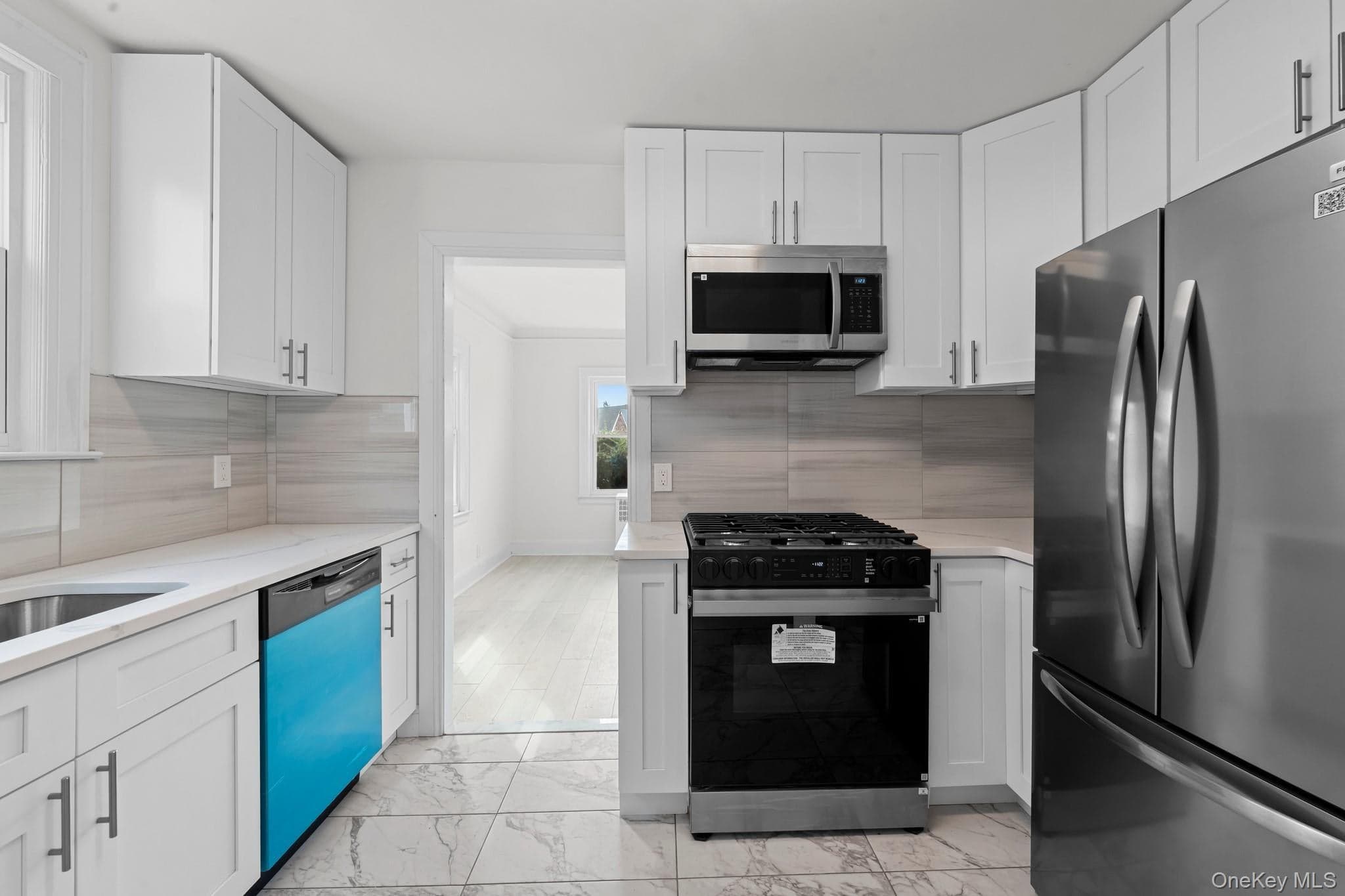 2 Fordham Place Pl thumbnail 8
