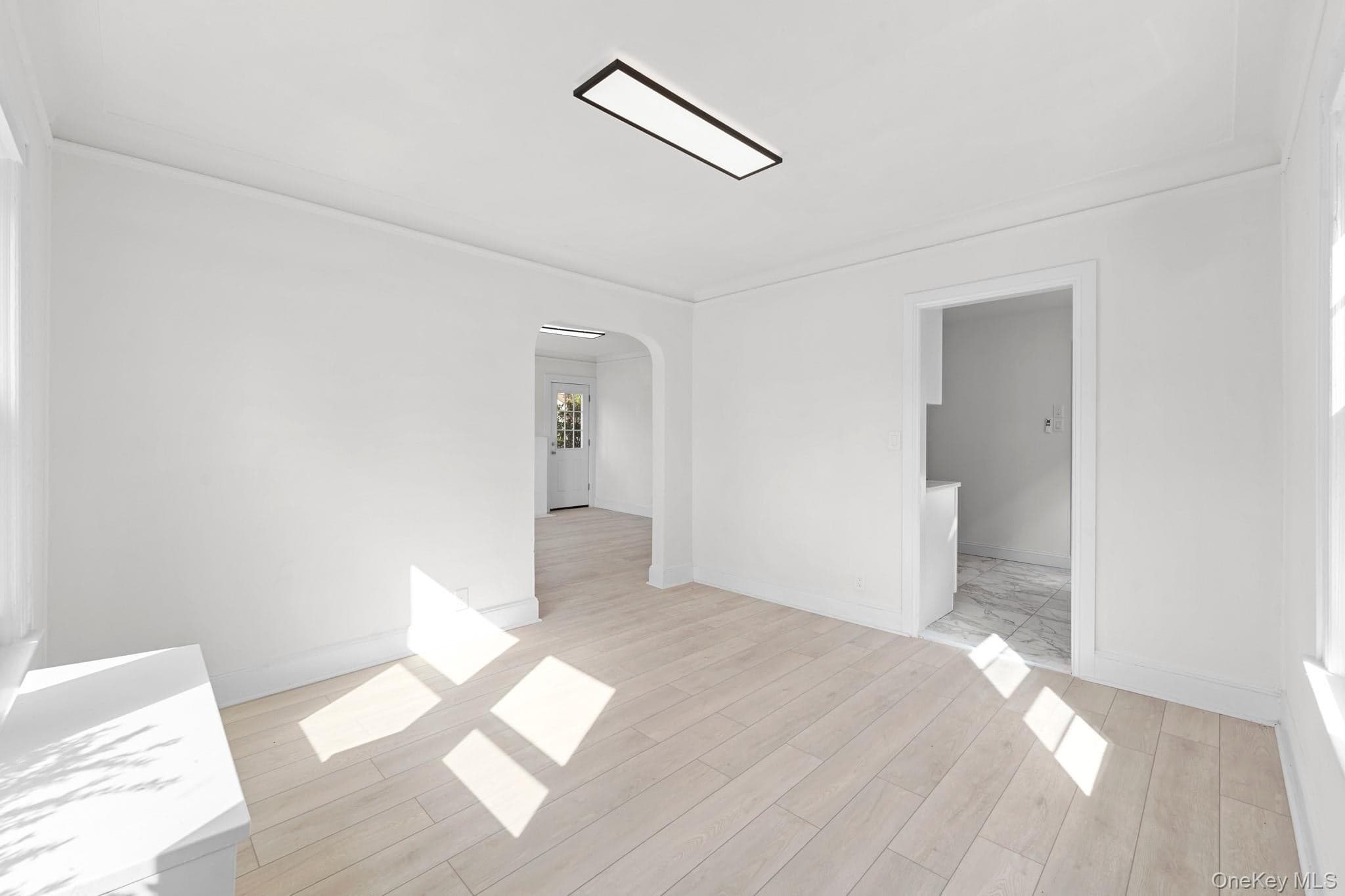 2 Fordham Place Pl thumbnail 4