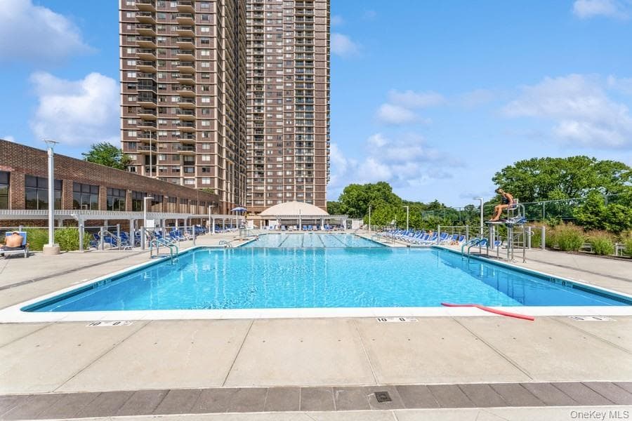 27110 Grand Central Parkway Unit: 30C thumbnail 13