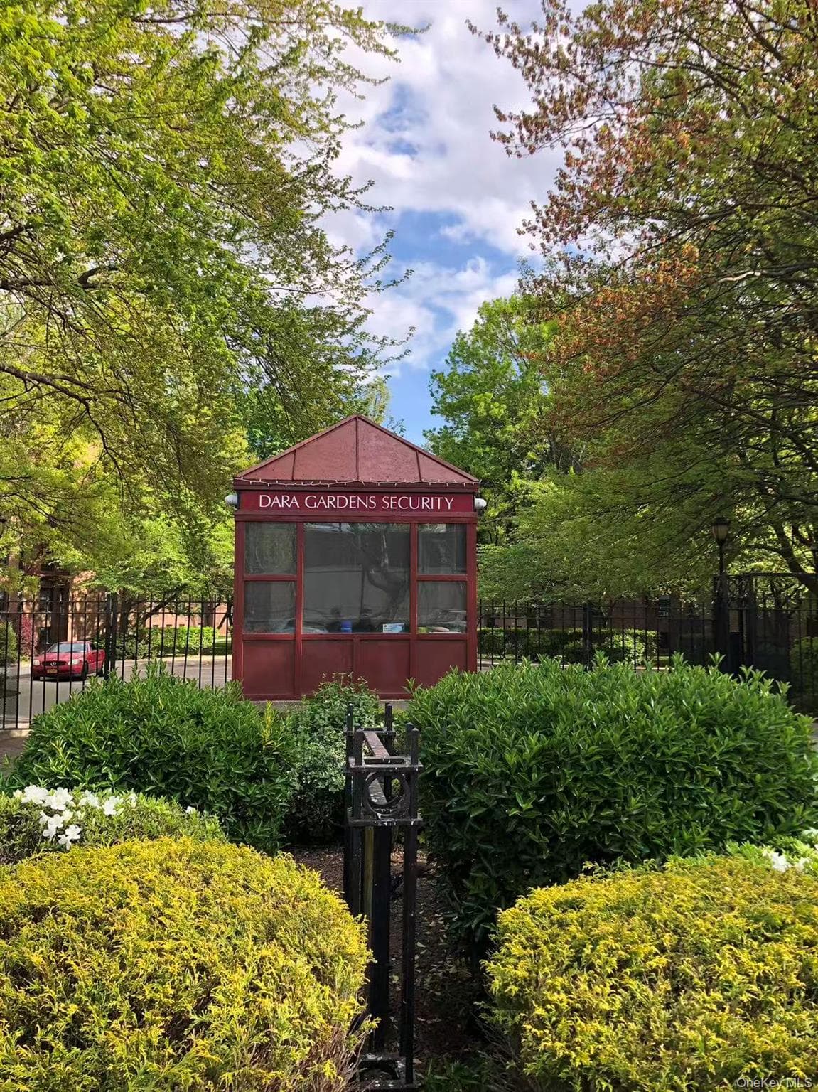 150-25 72 Nd Road Unit: 1L, Kew Garden Hills