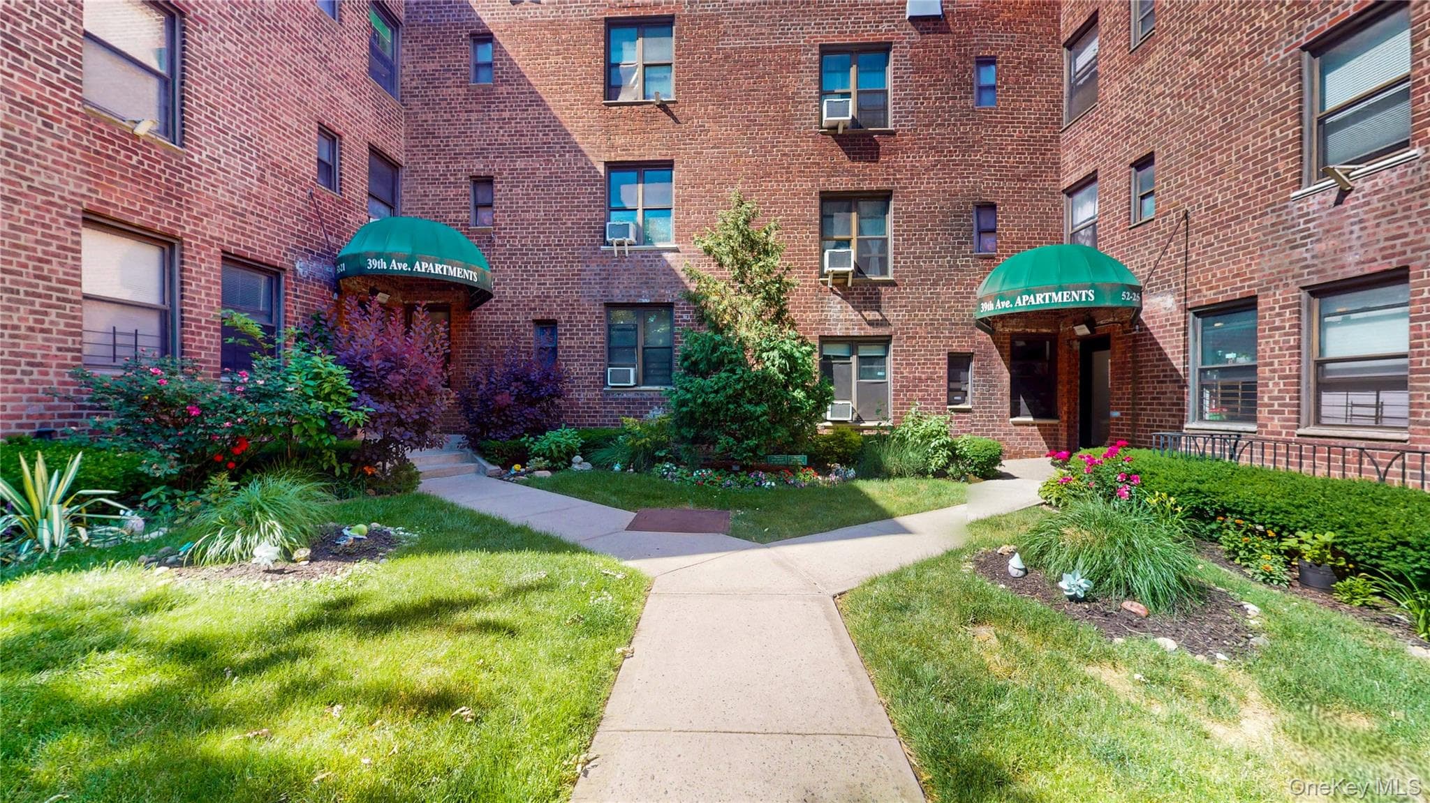 52-21 39th Road Unit: 2A, Woodside