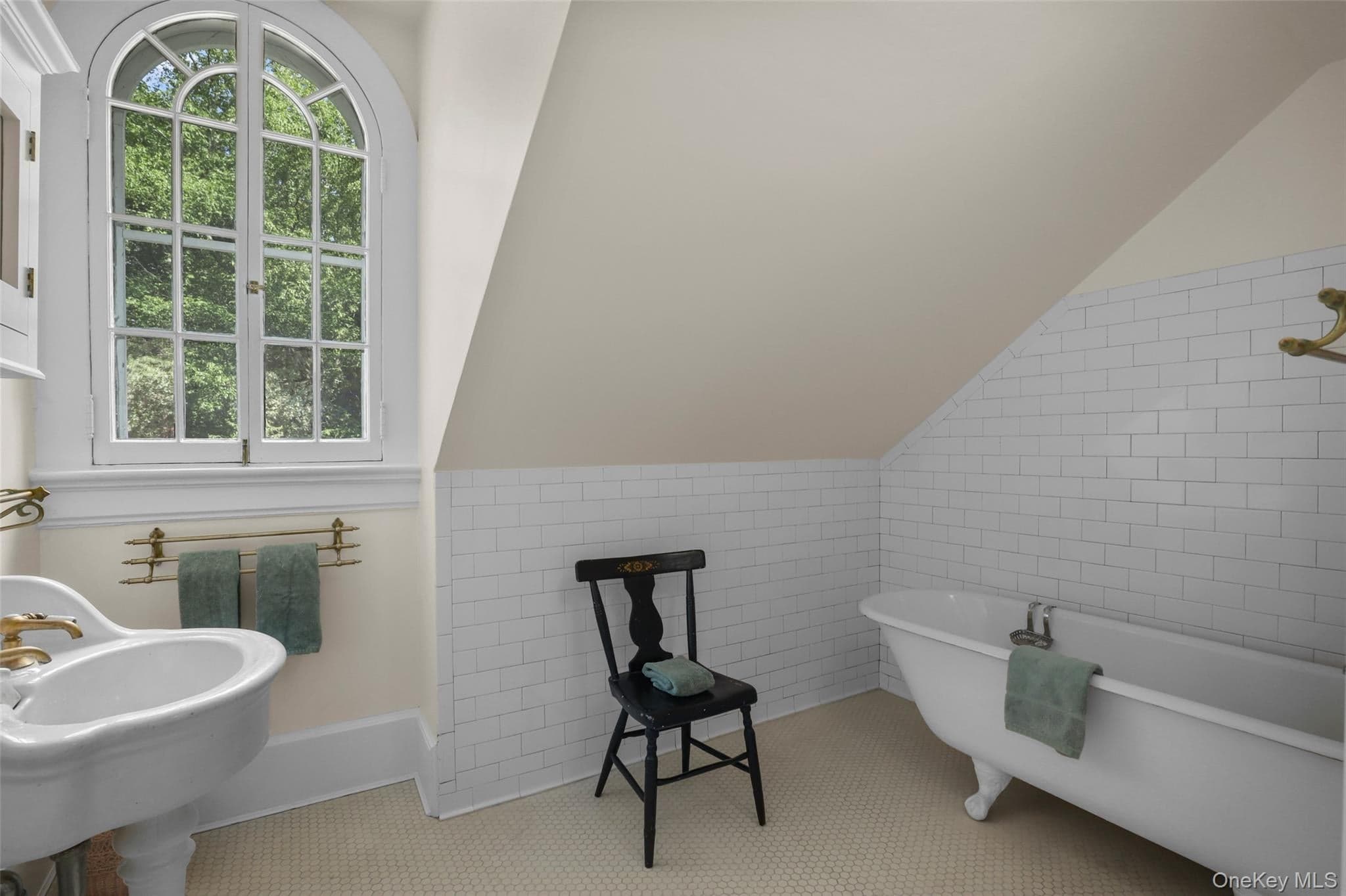 328 Mclain Street thumbnail 24