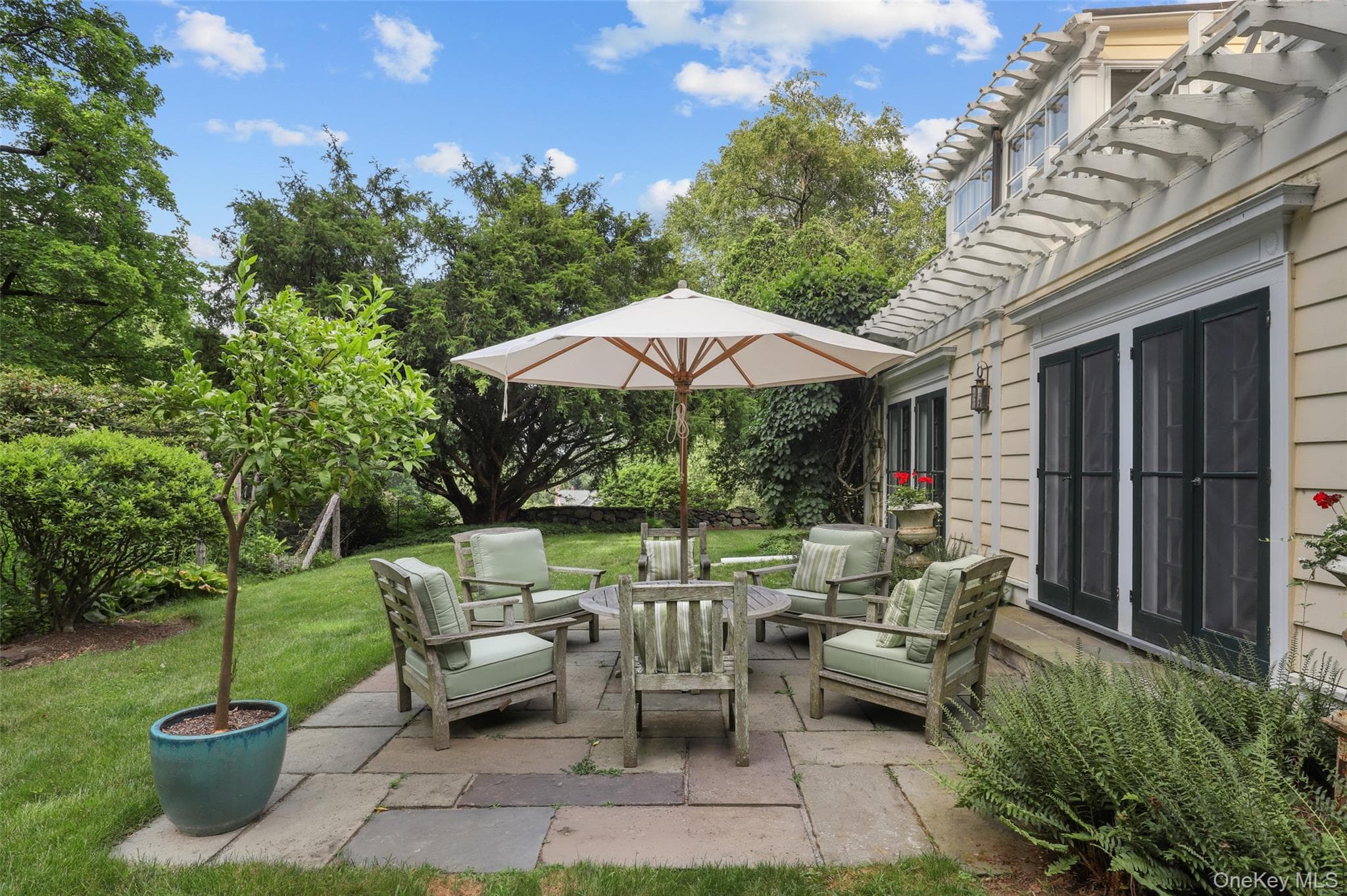 328 Mclain Street thumbnail 26