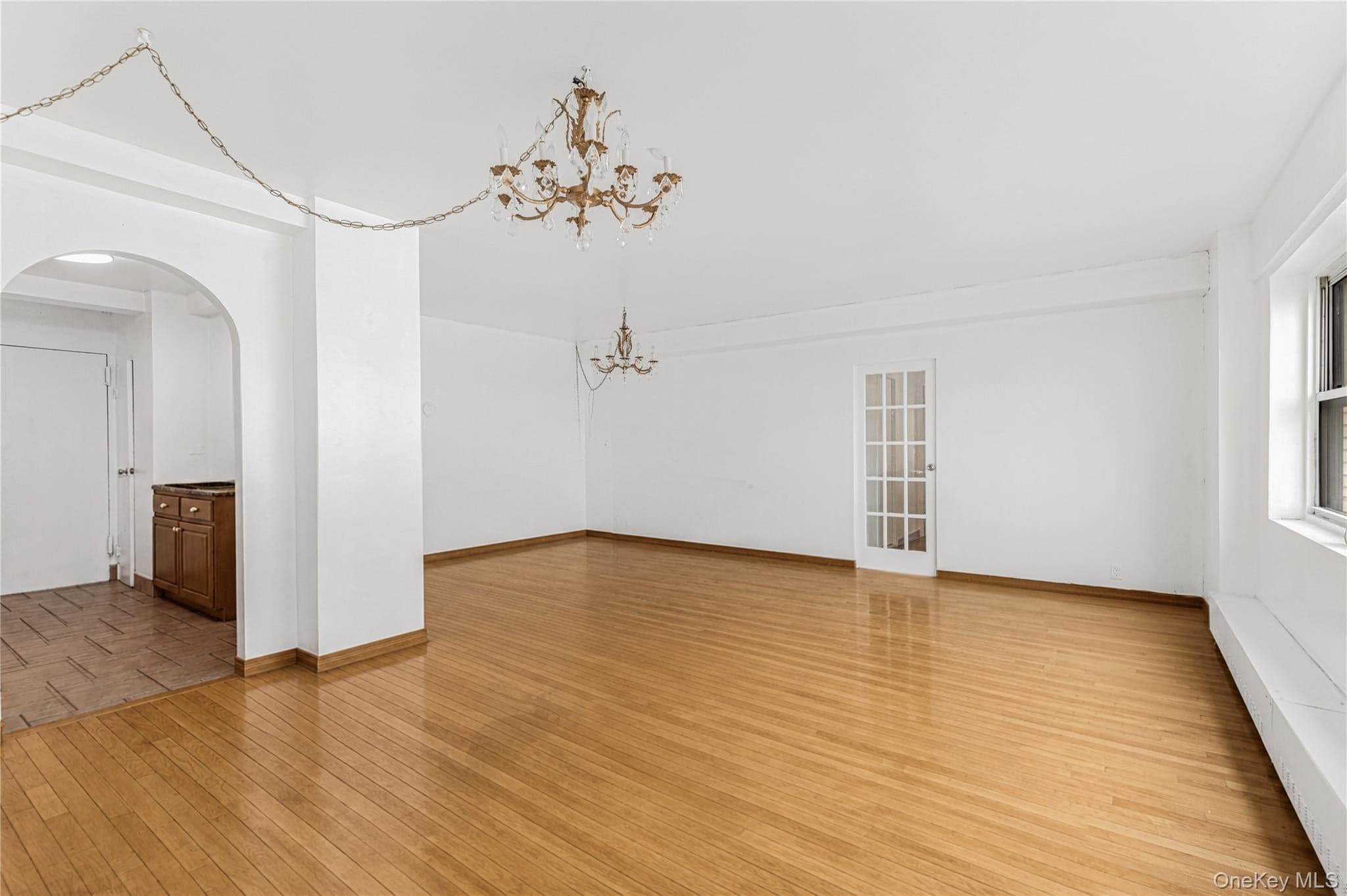 8 Fordham Oval Unit: 16B thumbnail 4