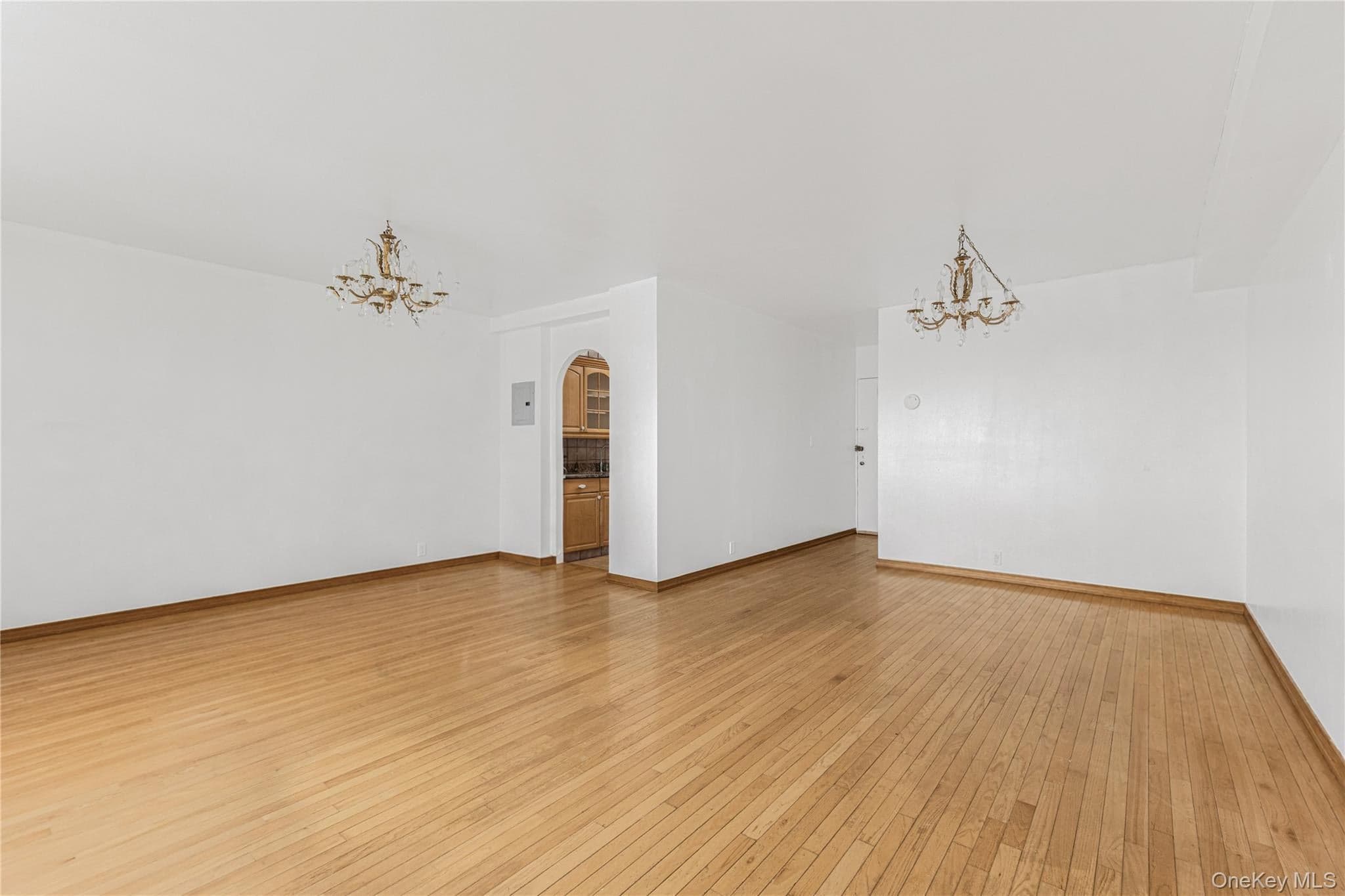 8 Fordham Oval Unit: 16B thumbnail 6