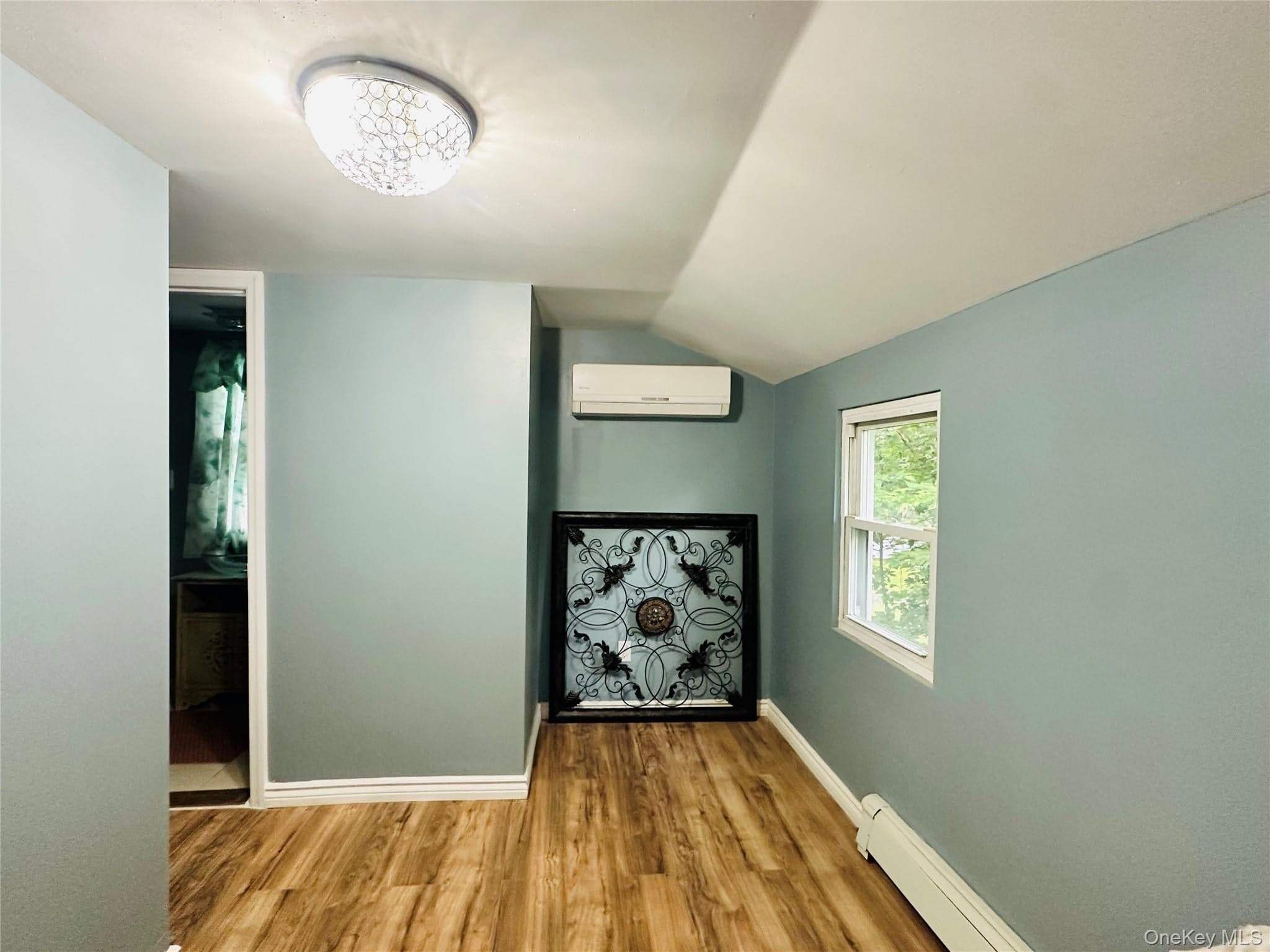 14 Macdonnell Heights thumbnail 14