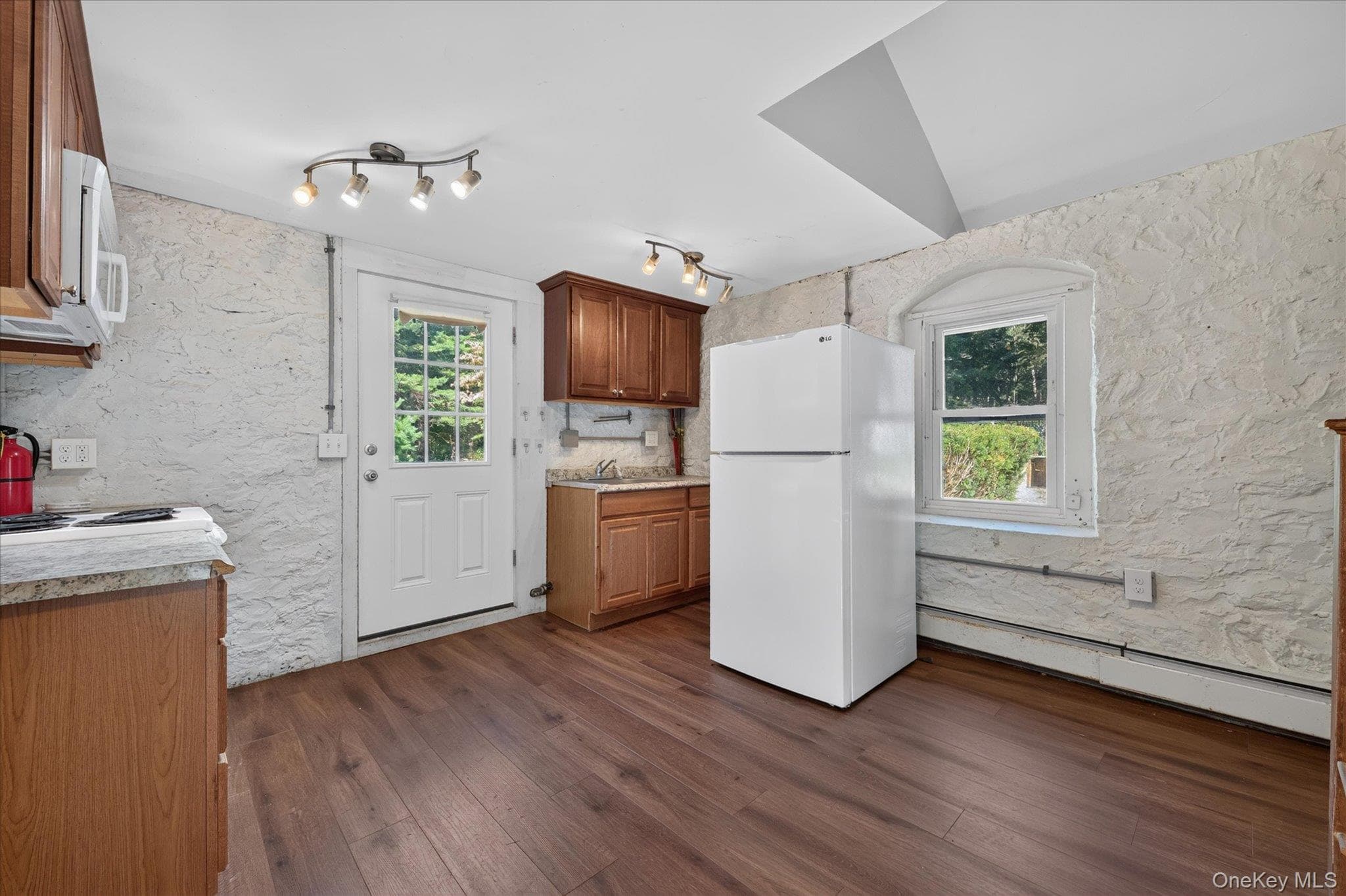 109 Pines Bridge Road thumbnail 35