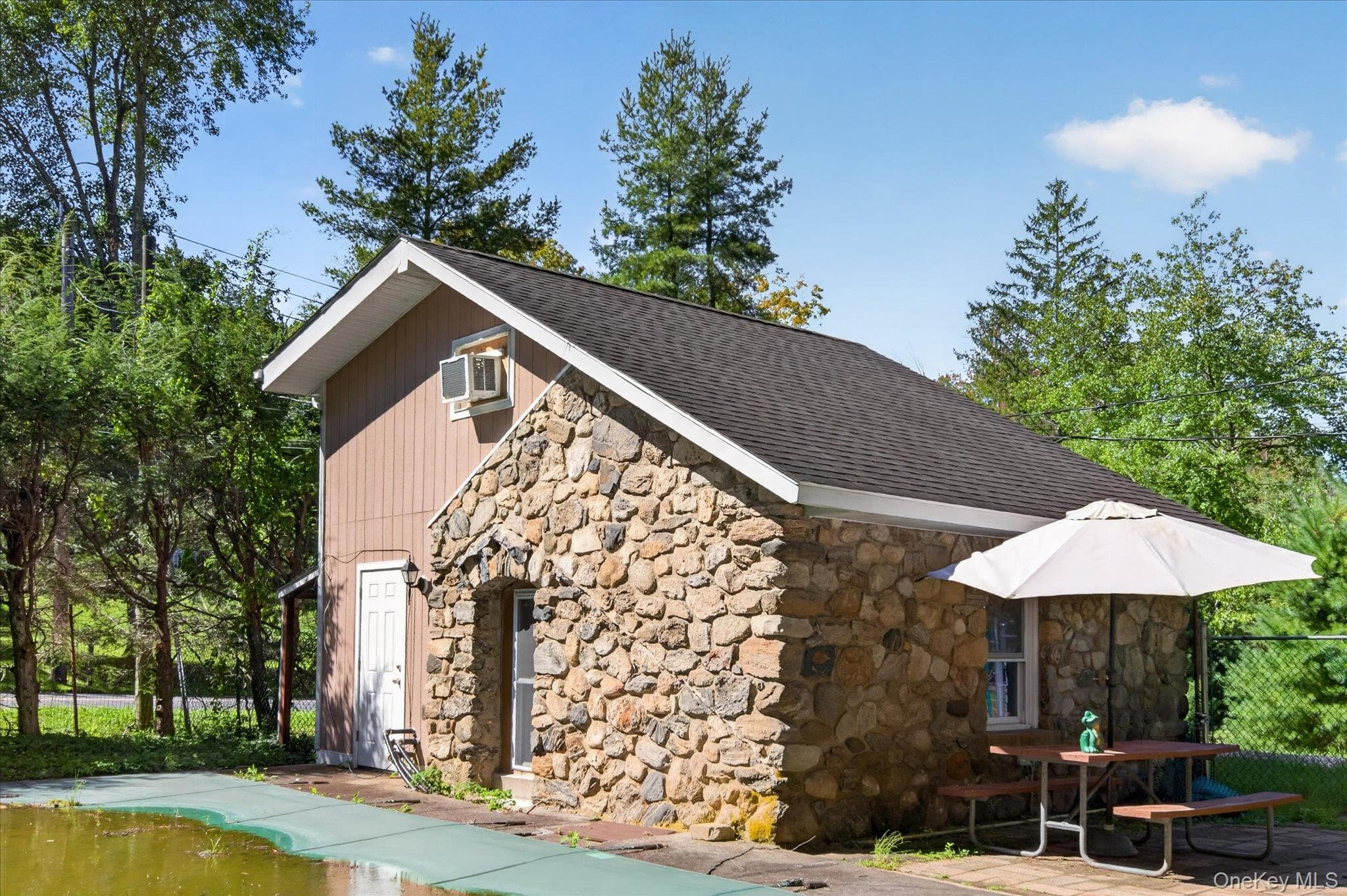 109 Pines Bridge Road thumbnail 33