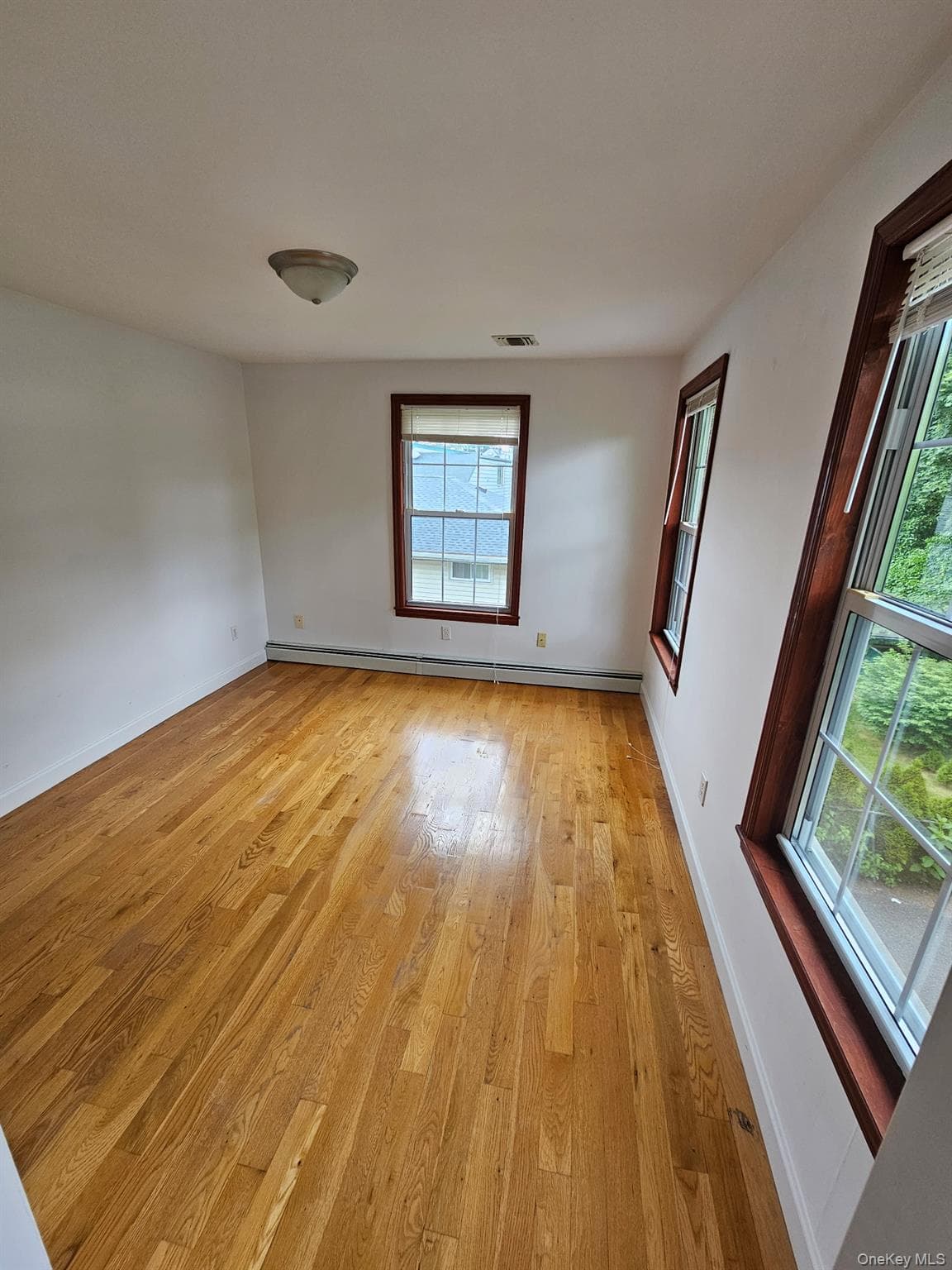 143 Searingtown Road thumbnail 16