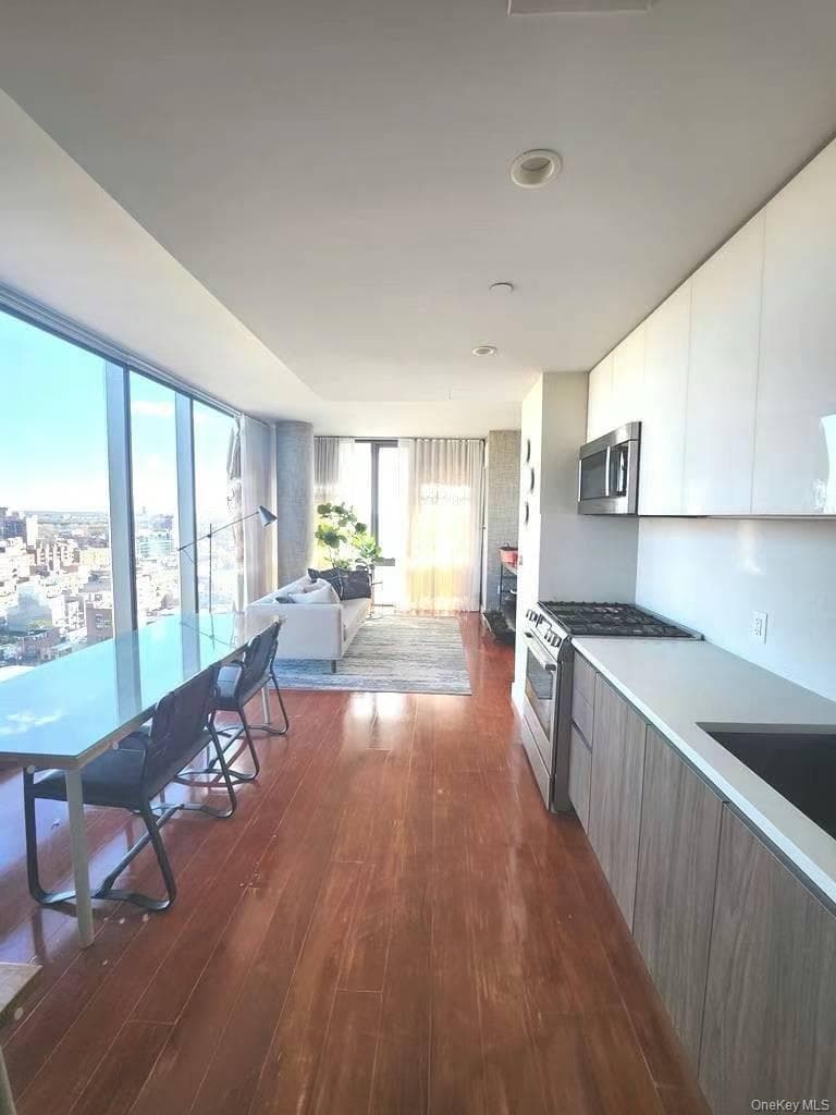 131-01 40th Road Unit: 19Z thumbnail 3