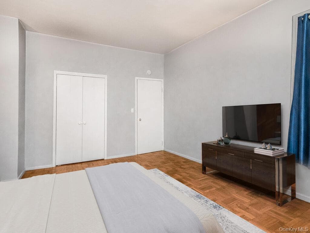 4 Fordham Hill Oval Unit: 1A thumbnail 8