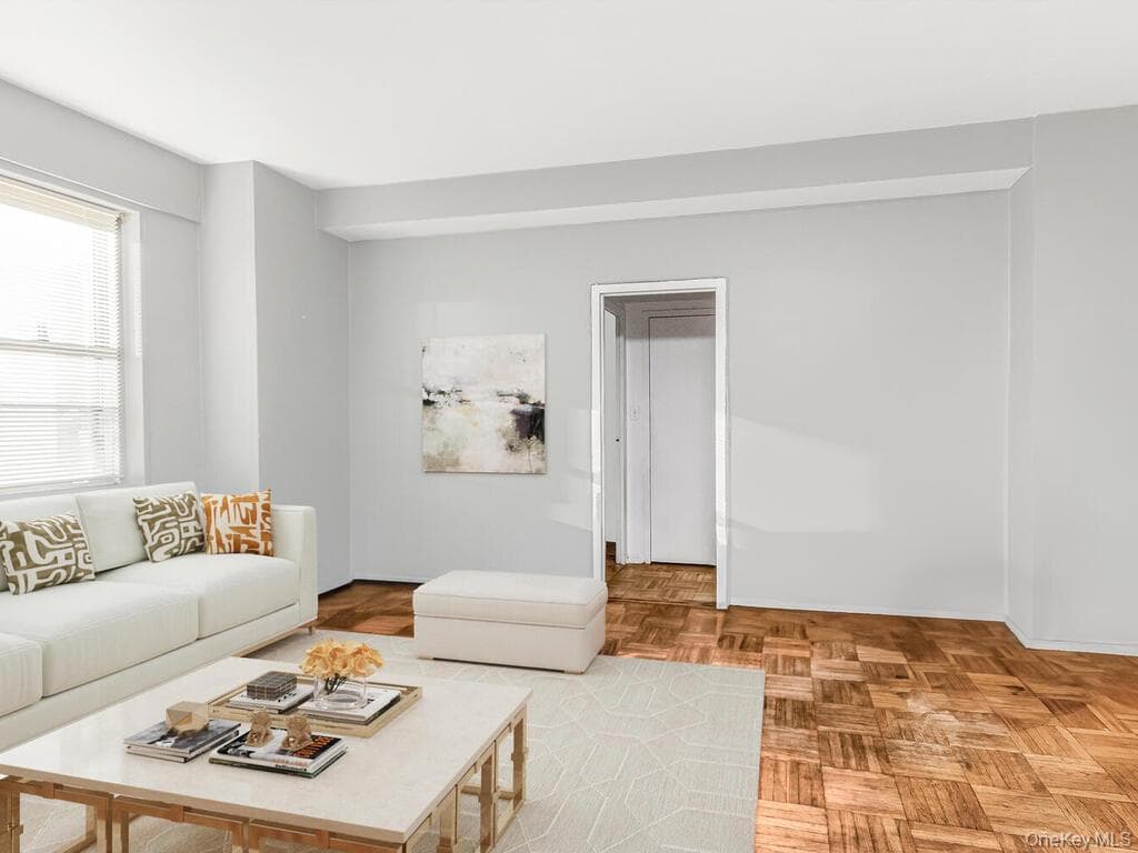 4 Fordham Hill Oval Unit: 1A thumbnail 5