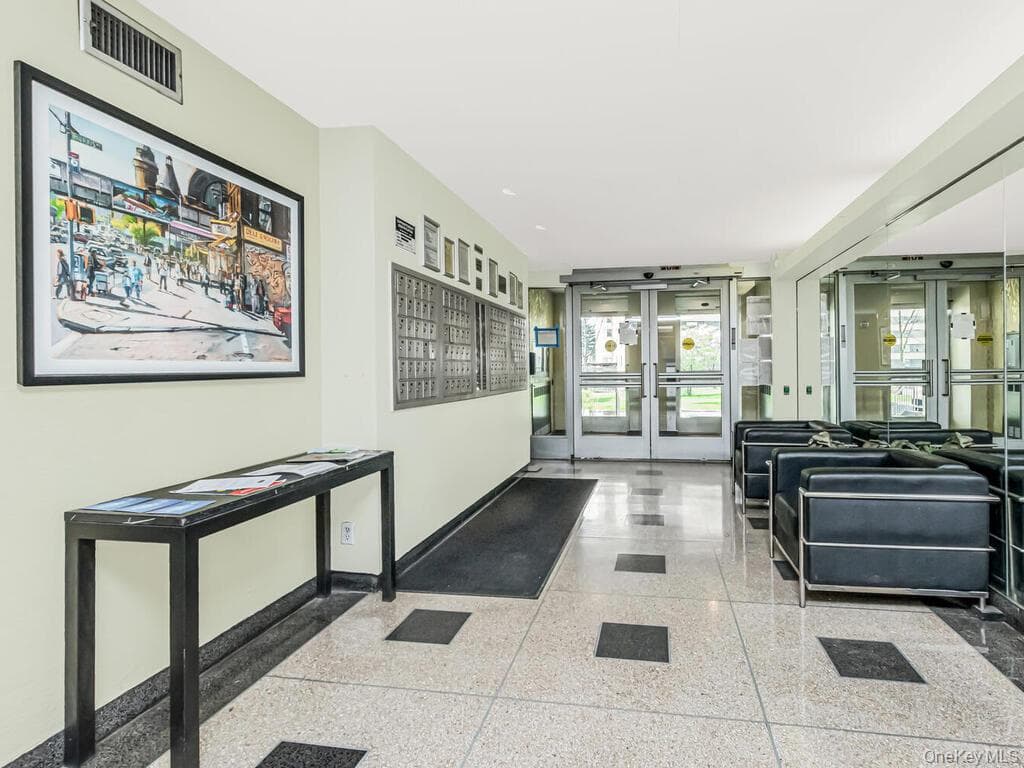 4 Fordham Hill Oval Unit: 1A thumbnail 15