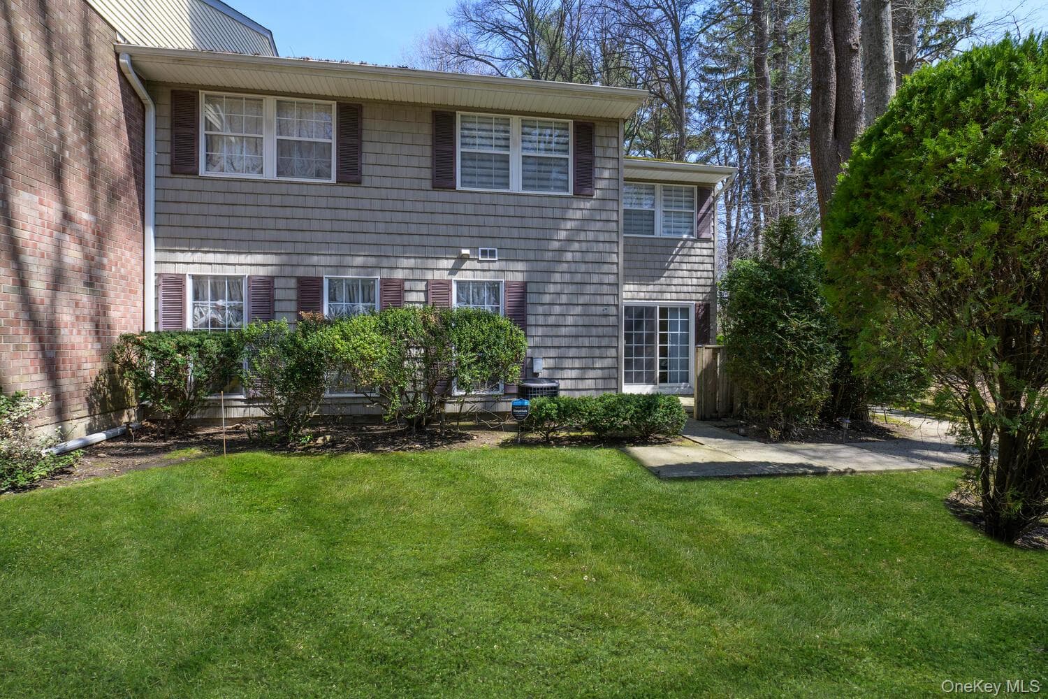 2 Woodtree Drive thumbnail 2
