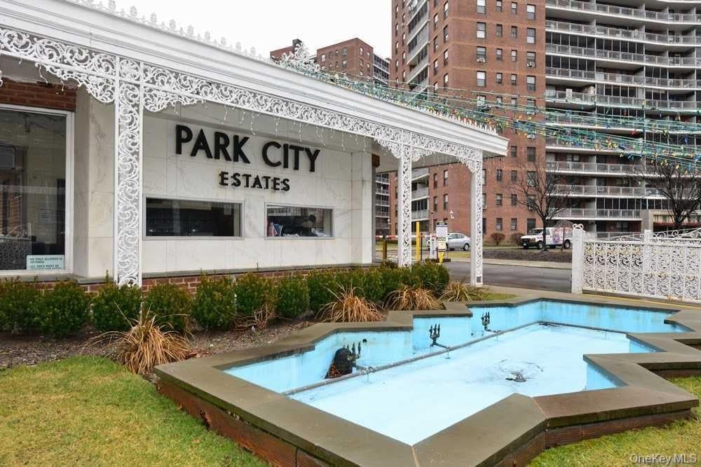61-45 98th Street Unit: 12 F photo 1