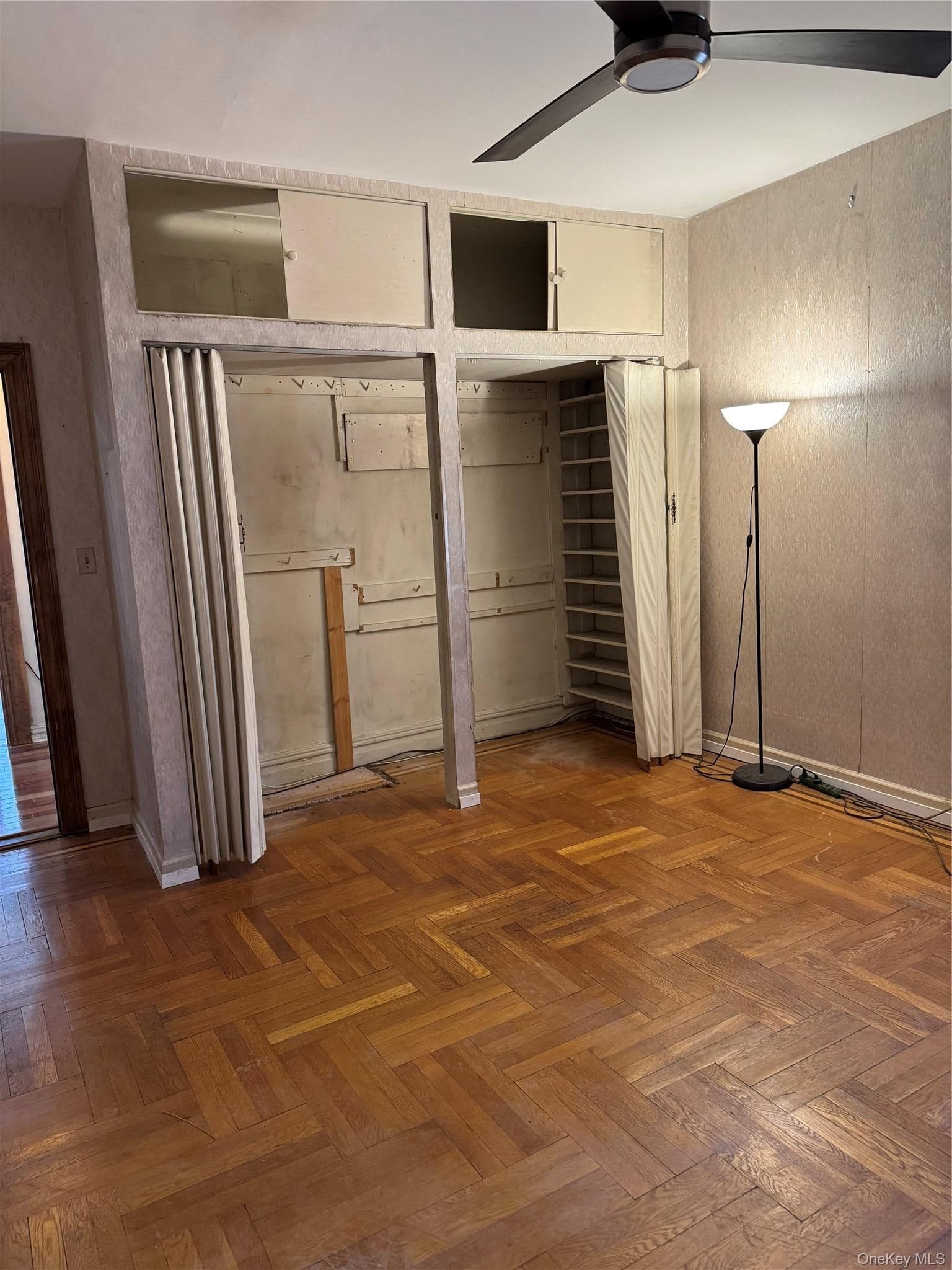 2922 Barnes Avenue AVE Unit: 5F thumbnail 11