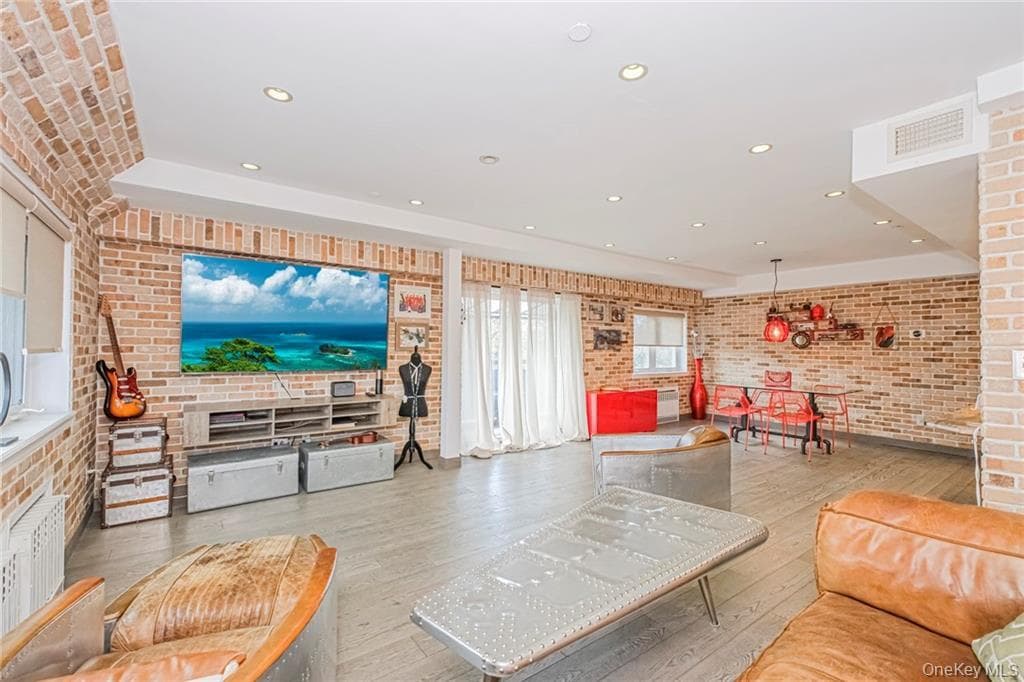 3567 Shore Parkway Unit: H4A thumbnail 3
