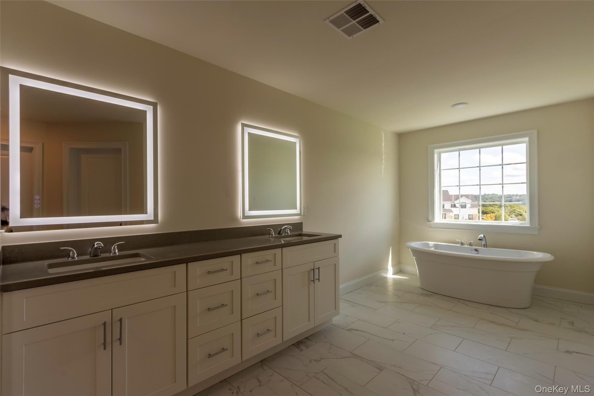 47 Dartmouth Drive thumbnail 22