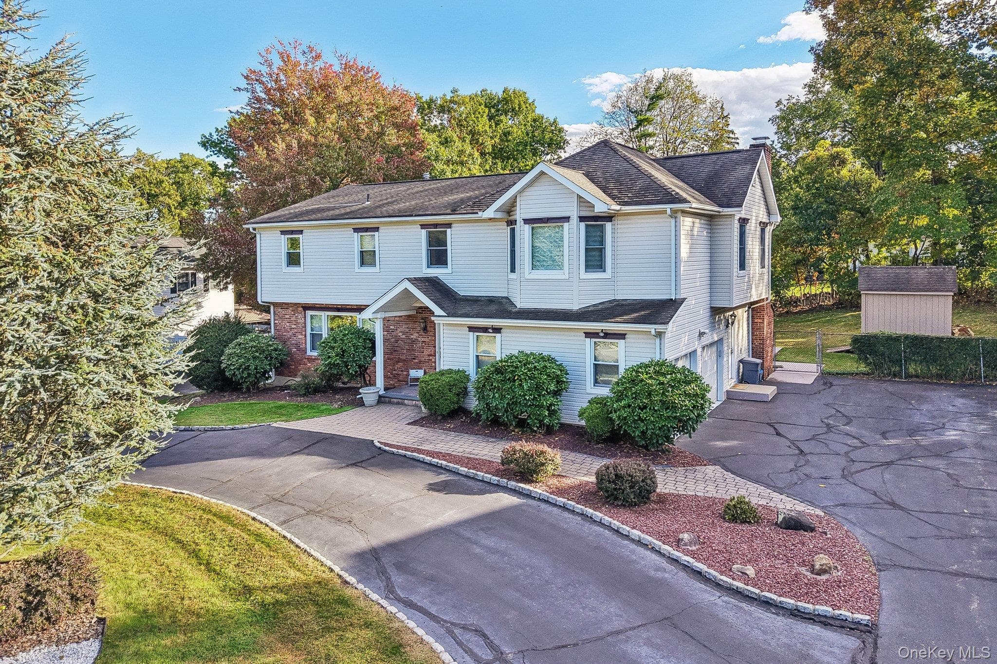 7 Edgebrook Court thumbnail 2