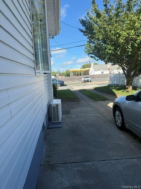 104 W Lincoln Avenue thumbnail 6