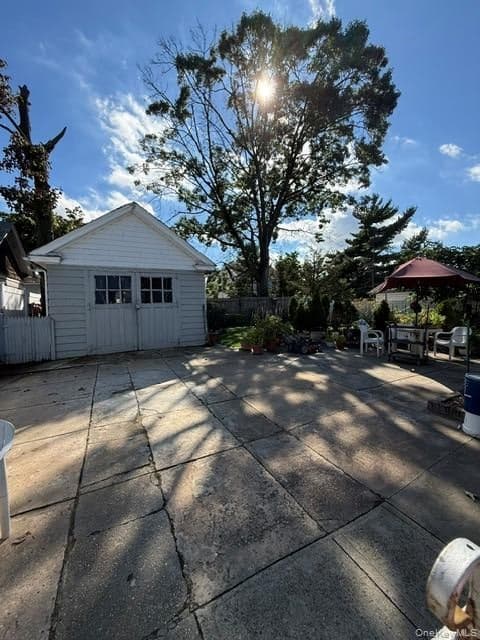 104 W Lincoln Avenue thumbnail 4