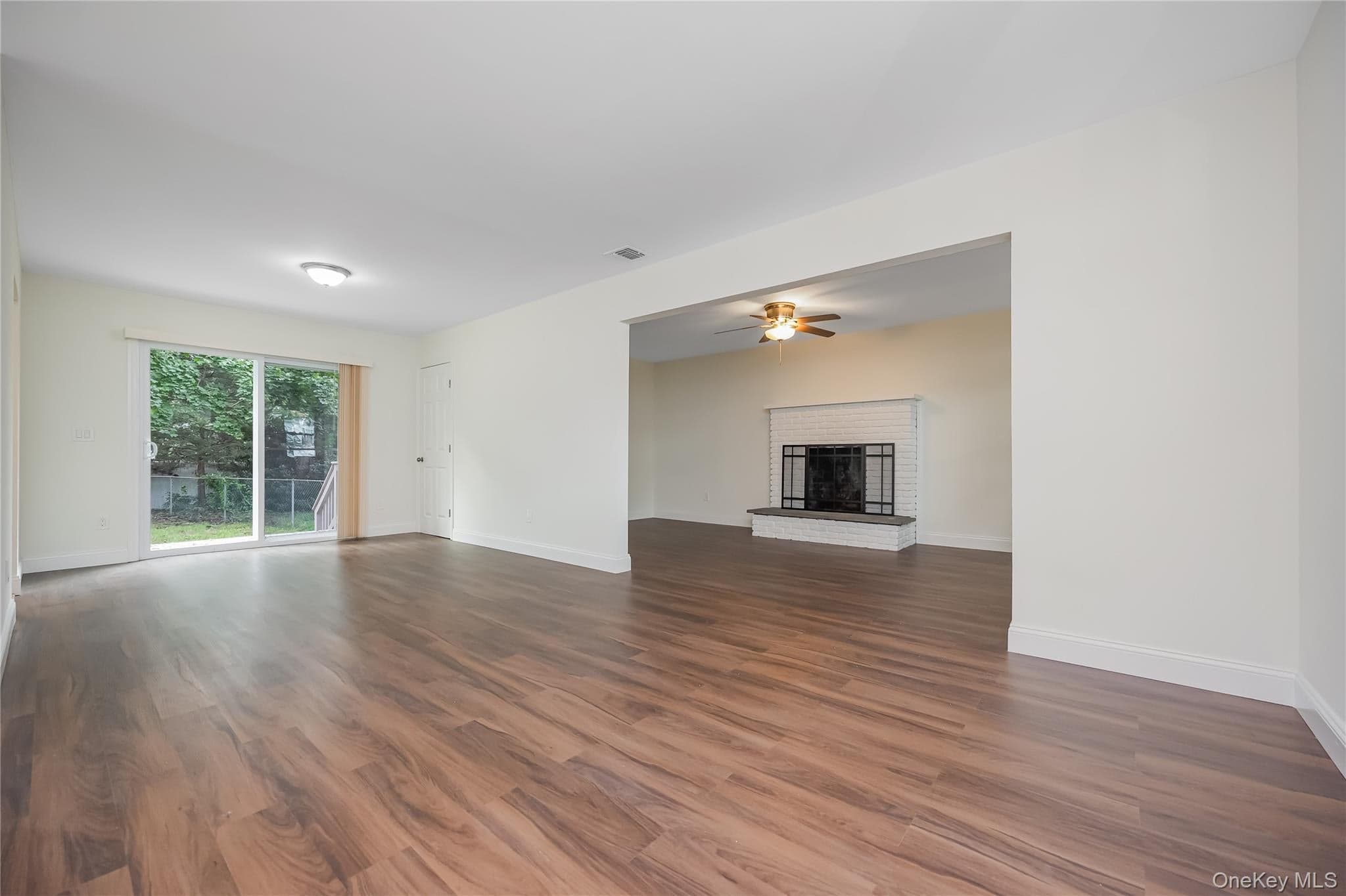 1182 E 3rd Avenue thumbnail 3
