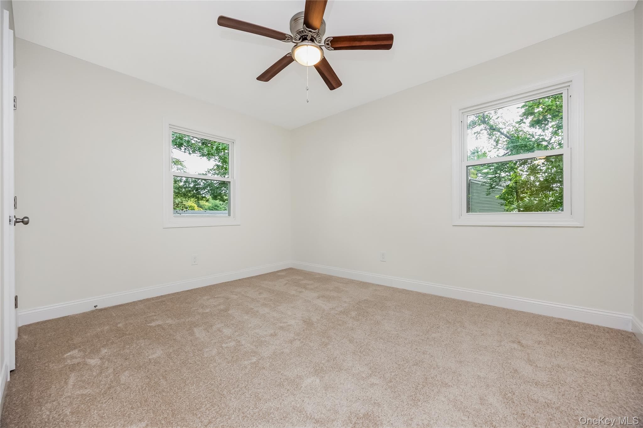 1182 E 3rd Avenue thumbnail 17