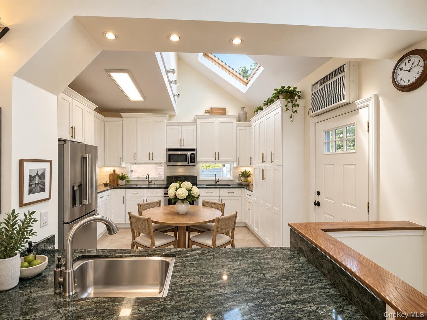 13810 Cronston Avenue thumbnail 15