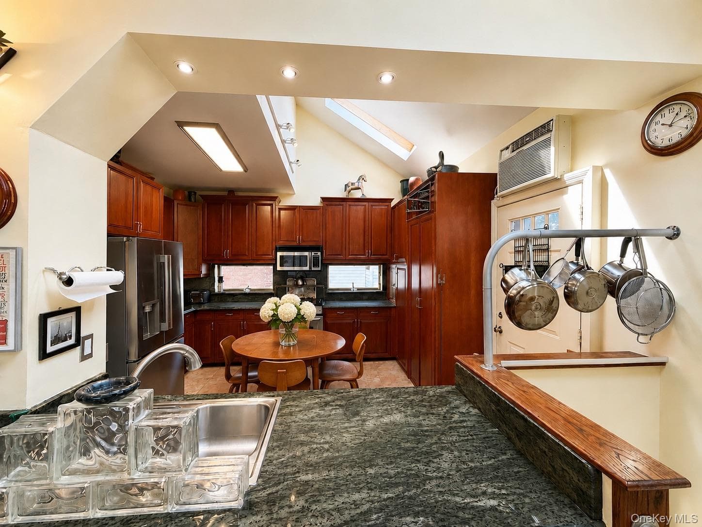 13810 Cronston Avenue thumbnail 14