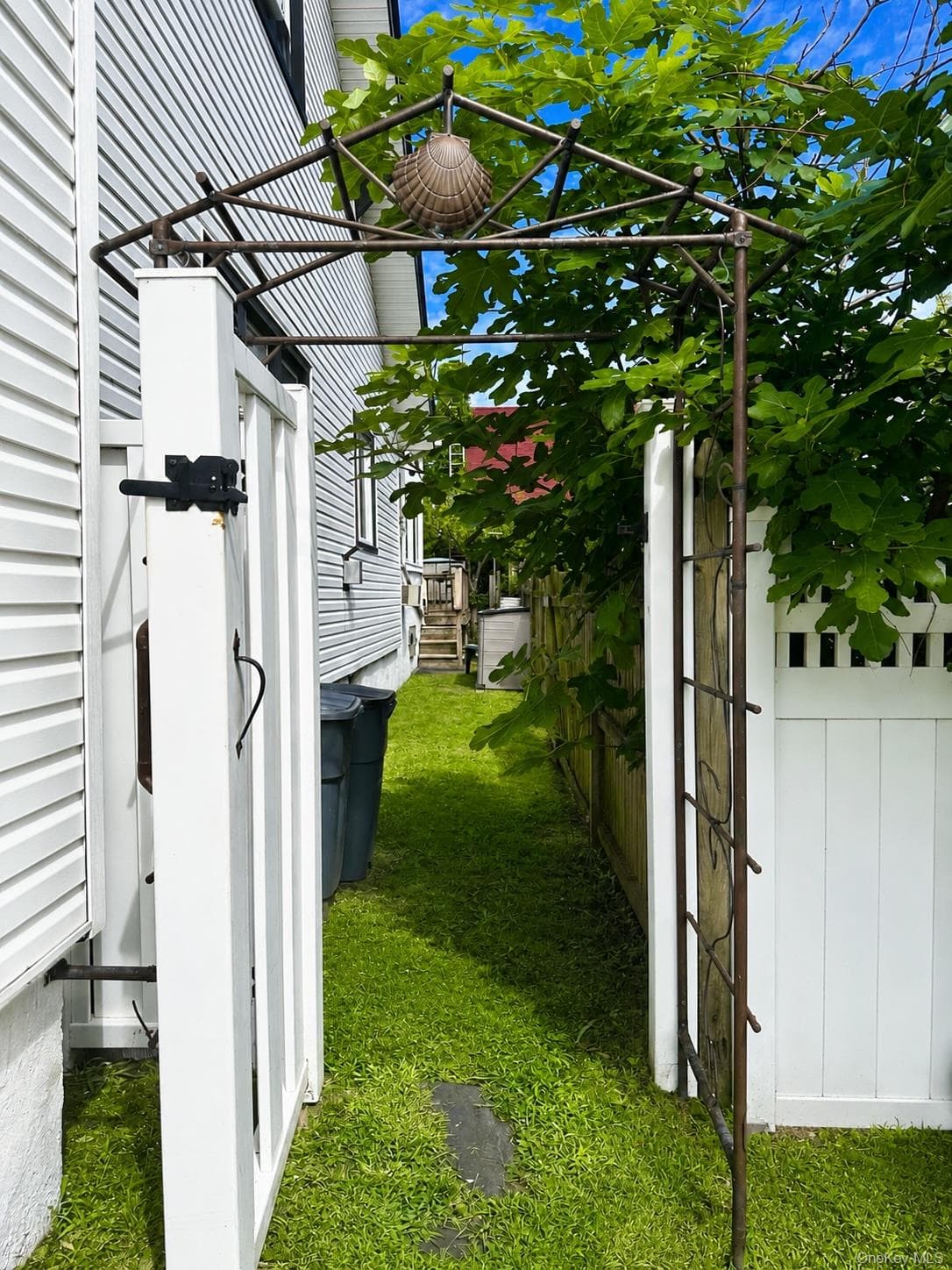 13810 Cronston Avenue thumbnail 26