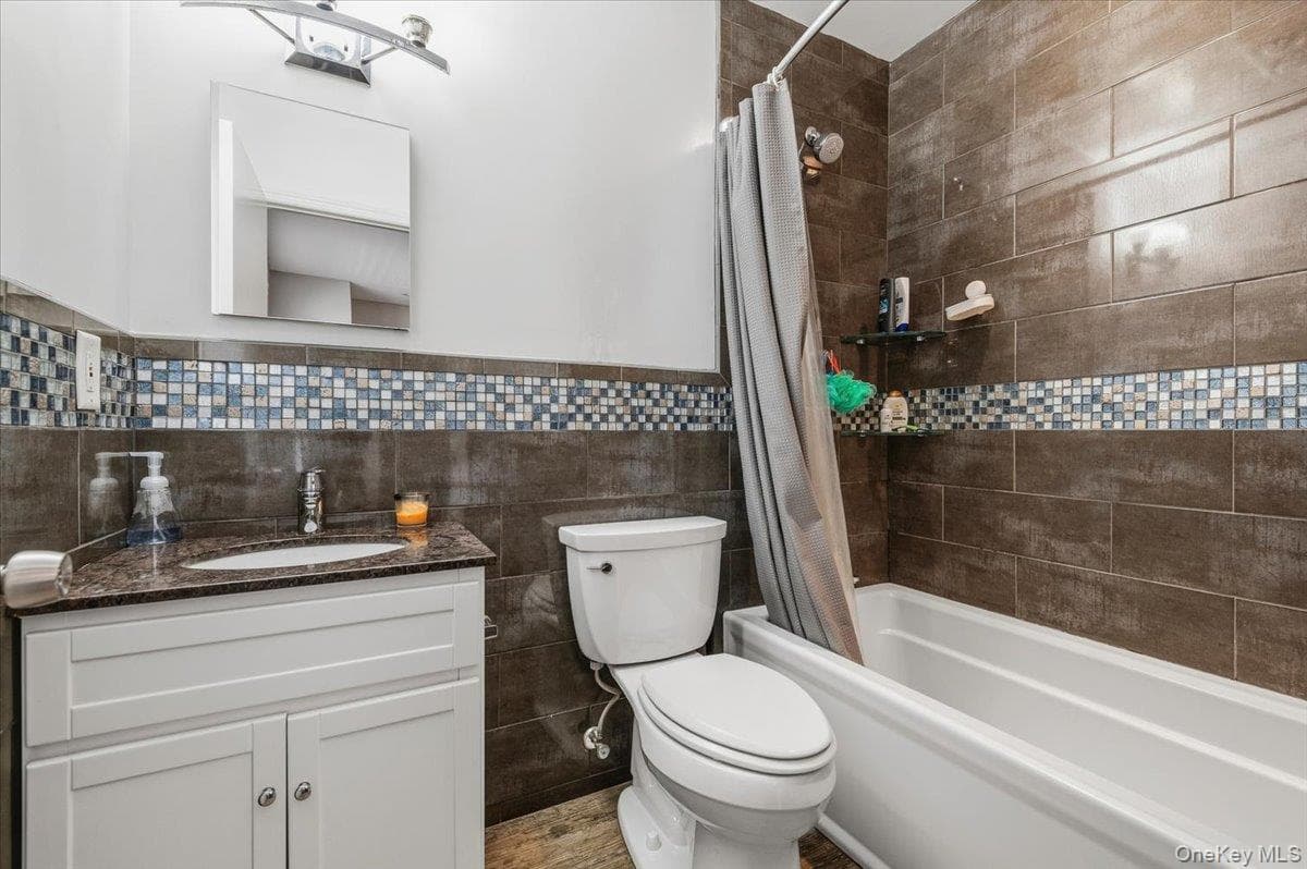 425 Shore Road Unit: 2D thumbnail 17