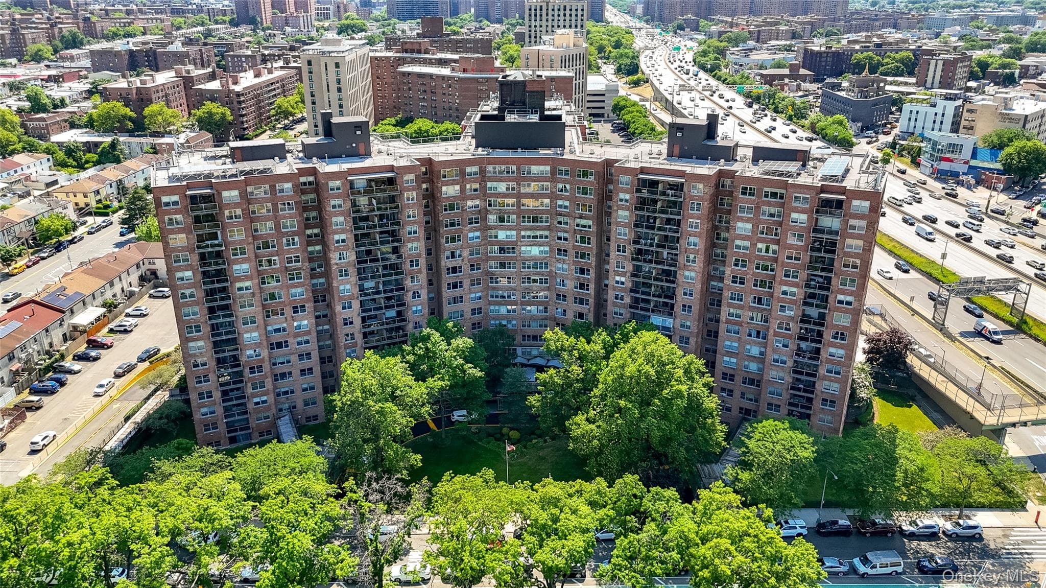 6120 Grand Central Parkway Pkwy Unit: A704, Forest Hills