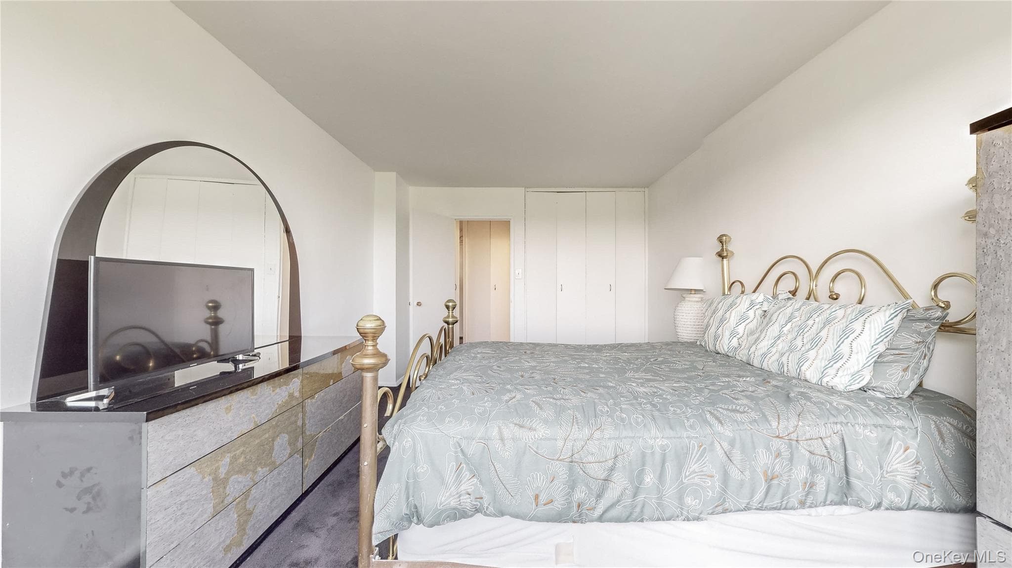 6120 Grand Central Parkway Pkwy Unit: A704 thumbnail 14