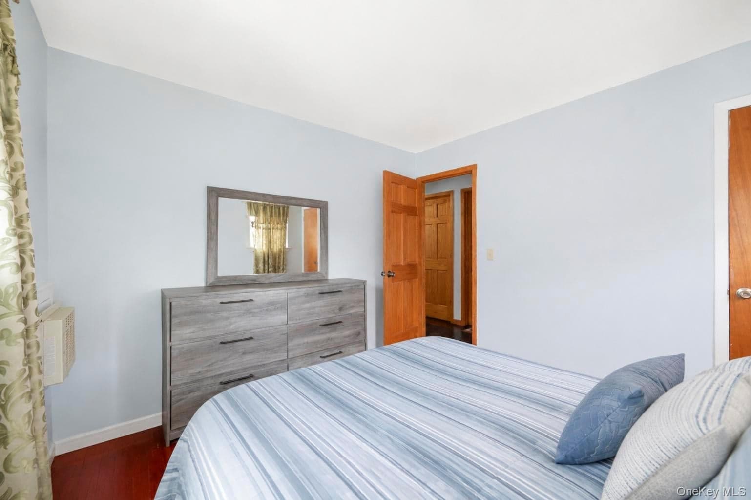 46 Marshall Avenue thumbnail 18