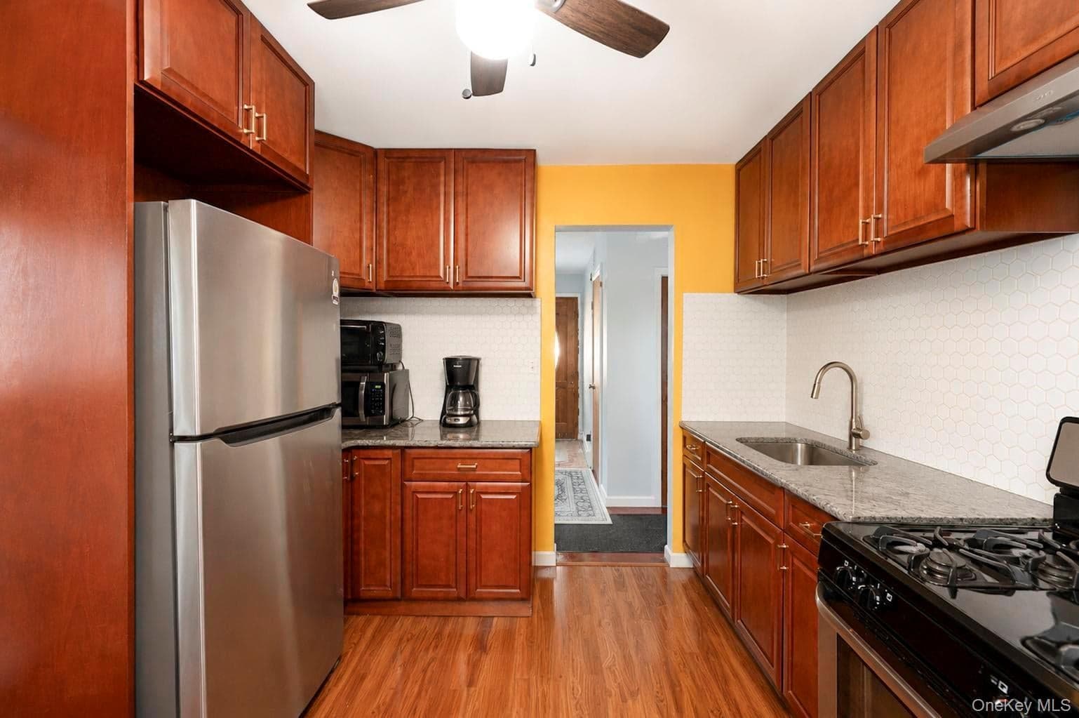 46 Marshall Avenue thumbnail 12