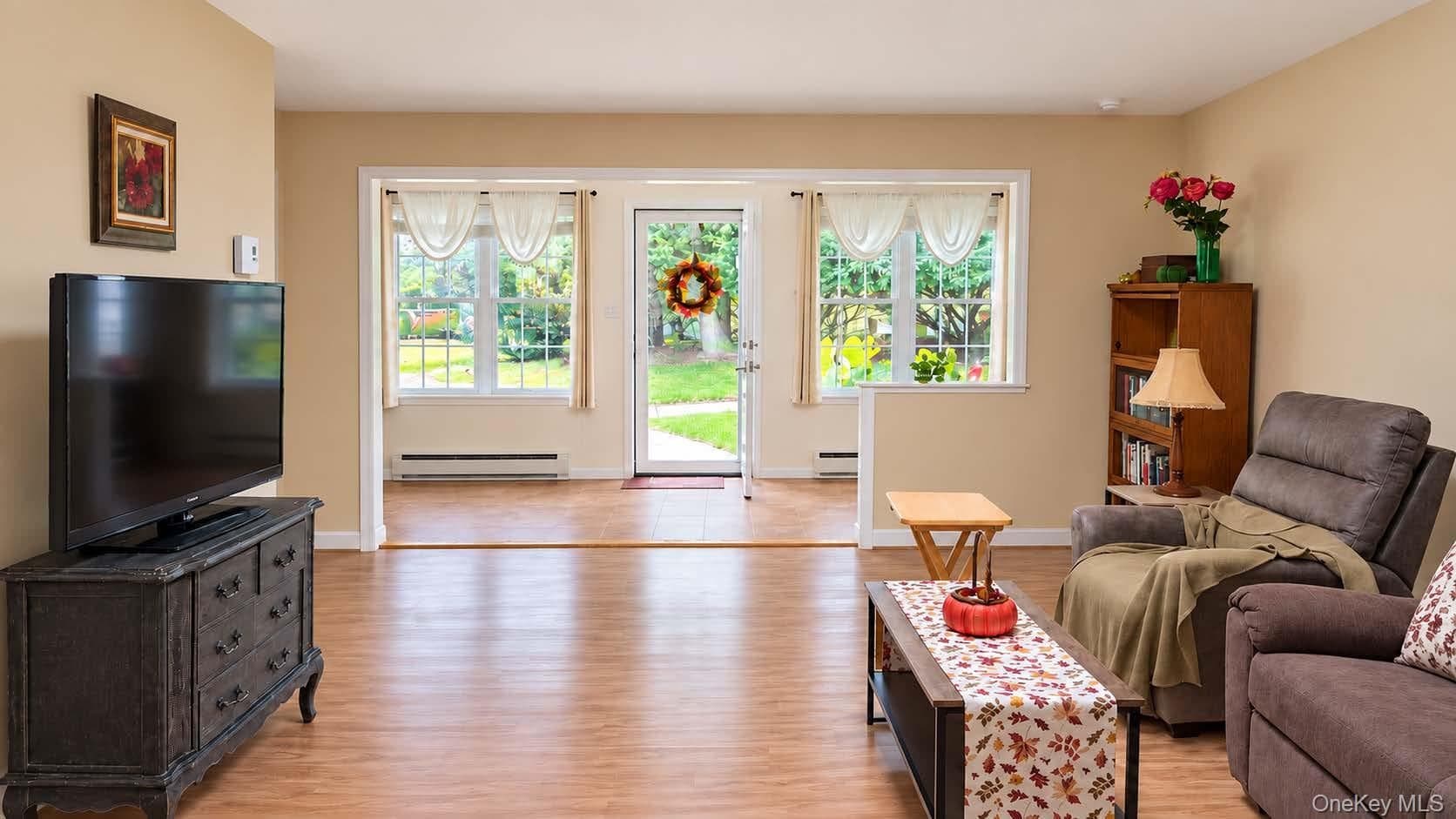 395 Woodbridge Drive Unit: E thumbnail 4