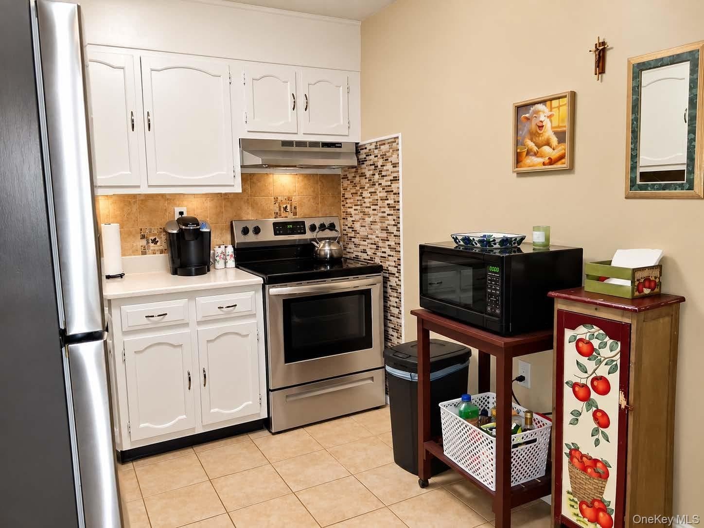 395 Woodbridge Drive Unit: E thumbnail 6